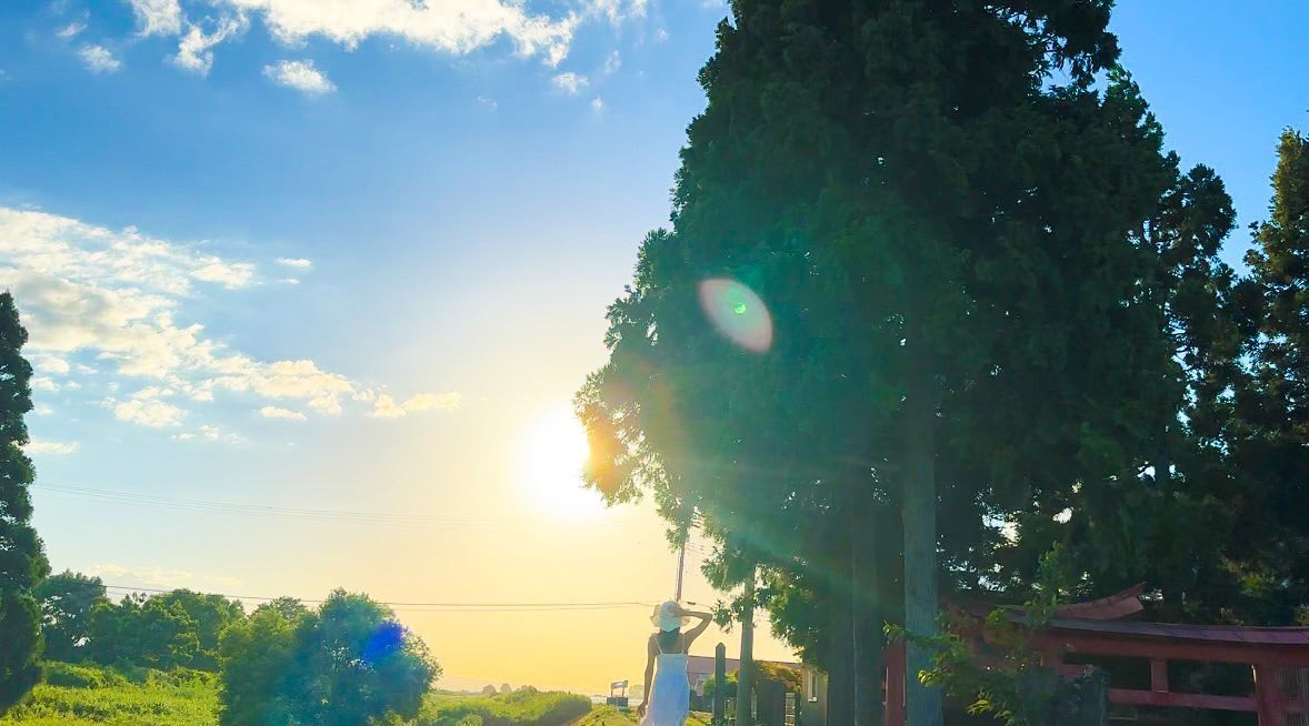 夏の神社⛩🌳🍃

#岩木山 #弘前 #青森 #夏の思い出 #田舎 #田舎の風景 #田舎暮らし #田舎の景色 #神社 #夕日 #夕焼け #夕焼け空 #夕焼け雲 #夕焼けが好き #風景 #風景写真 #風景攝影 #被写体 #被写体さんと繋がりたい #夏休み #神社巡り #弘前市 #青森観光 #青森旅行 #絶景 #絶景スポット #summerslam #sunsetphotography