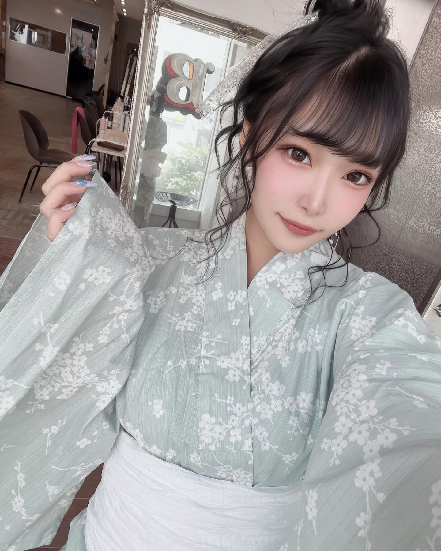 にこ^_^♡

🐈‍⬛

南4条西3丁目第一Gビル3F 
Club MOULIN ROUGE-ムーラン・ルージュ-

☁️星乃　そら☁️

#ムーランルージュ #響グループ #星乃そら#札幌 #すすきの #北海道 #ニュークラブ #ニュークラ嬢 #すすきのニュークラ #ラウンジ #ラウンジ嬢 #キャバクラ #キャバ嬢 #ホステス #夜職 #ナイトワーク#ポケパラ#インスタ指名#彼氏募集中#求人#お酒好きな人と繋がりたい#きゃばきゃば#キャバキャバ#求人 #自撮り #かわいい#可愛い#美人#美女#あざとい#