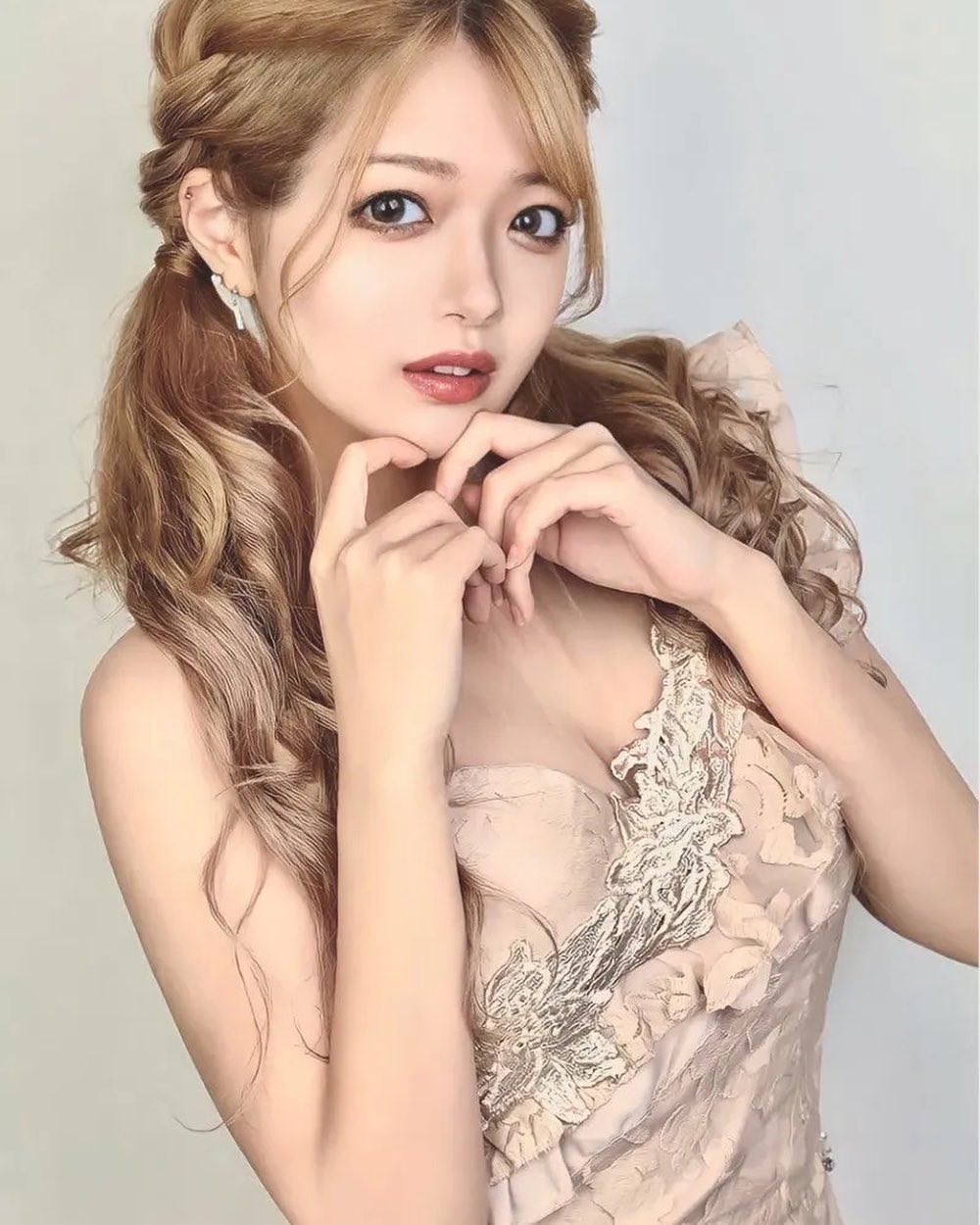 池袋 Red Shoes ホットニュース 62629