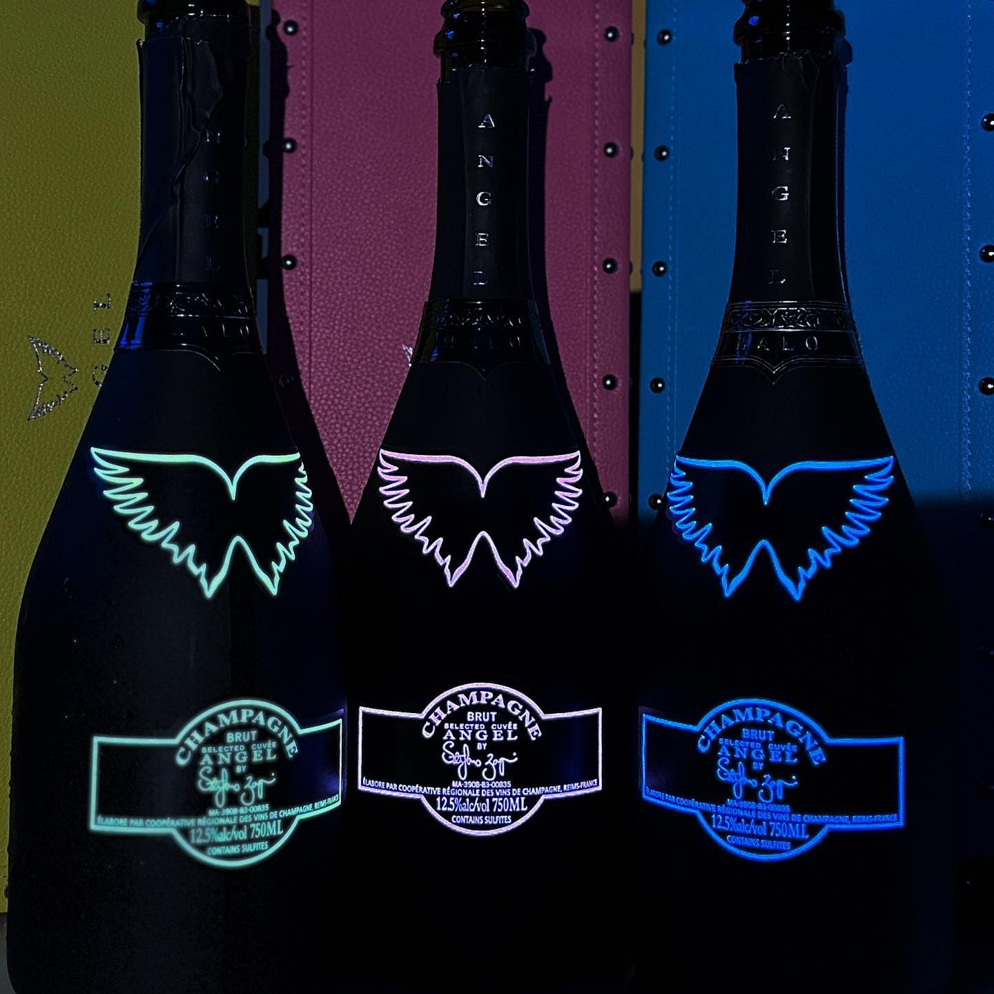 すいません。
どうしても顔が盛れなかったのでエンジェルで失礼します。

 #ウルフグループ  #vibi #royalstage  #ビビ  #ロイヤルステージ  #札幌  #すすきの  #ススキノ  #ニュークラ  #キャバクラ  #キャバ嬢  #キャバクラ嬢  #ニュークラブ  #ニュークラ嬢  #ホステス #ガールズバー  #すすきのキャバ嬢  #すすきのキャバクラ  #すすきのグルメ  #ラウンジ #札幌観光  #美人  #美女  #可愛い  #可愛い女の子  #銀座  #六本木  #北新地 #錦