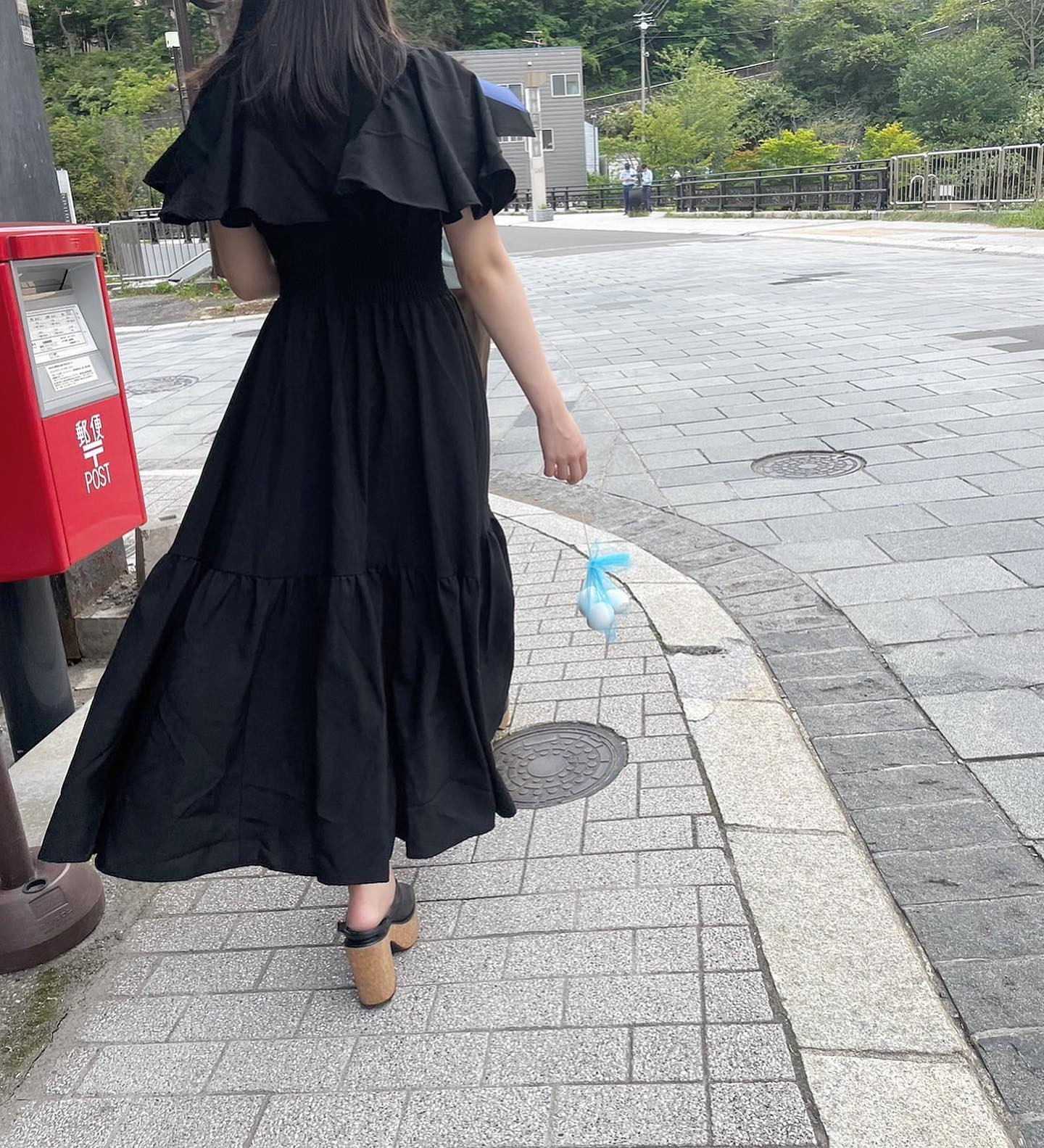 温泉卵をルンルンで作りに行く21歳女🚺