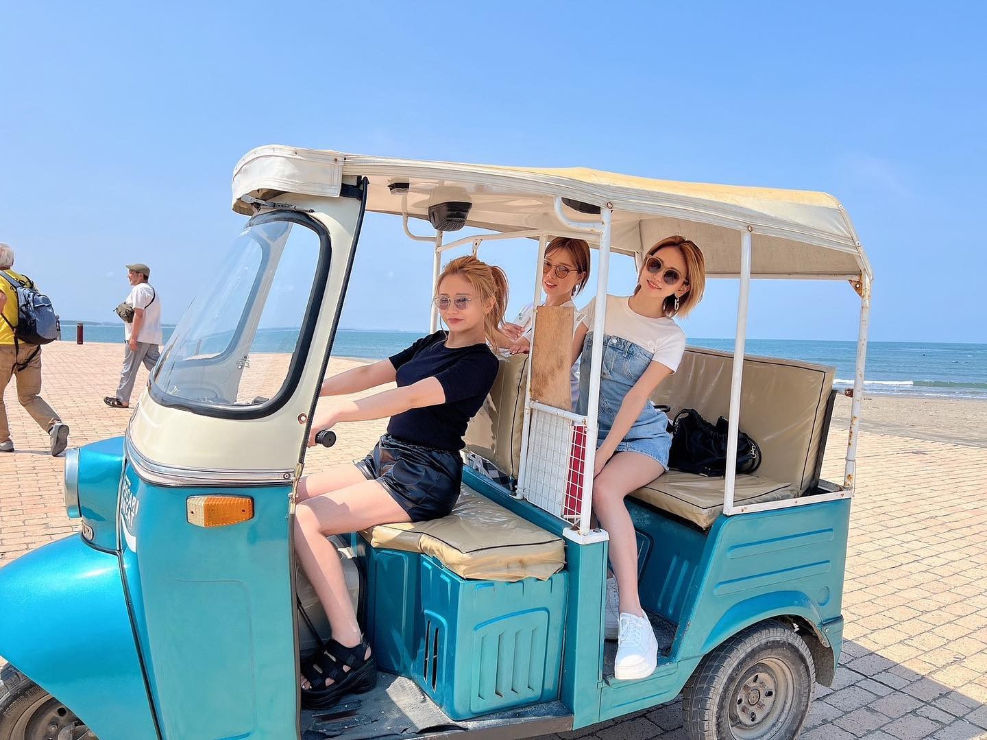 りこはカートの運転、暴走族♡笑っ

#すすきの #シャチグループ #シャチスタ #赤門倶楽部 #椿姫なみ #キャバ嬢 #キャバクラ #すすきのキャバクラ #歌舞伎町 #六本木 #銀座 #中洲 #北新地 #水商売 #バイト募集中 #求人 #アルバイト #高収入 #夜職 #キャスト募集 #体入 #採用 #女子大生 #経営者 #ベンチャー企業 #ガールズバー #ポケパラ #美容 #オシャレ #可愛い女の子