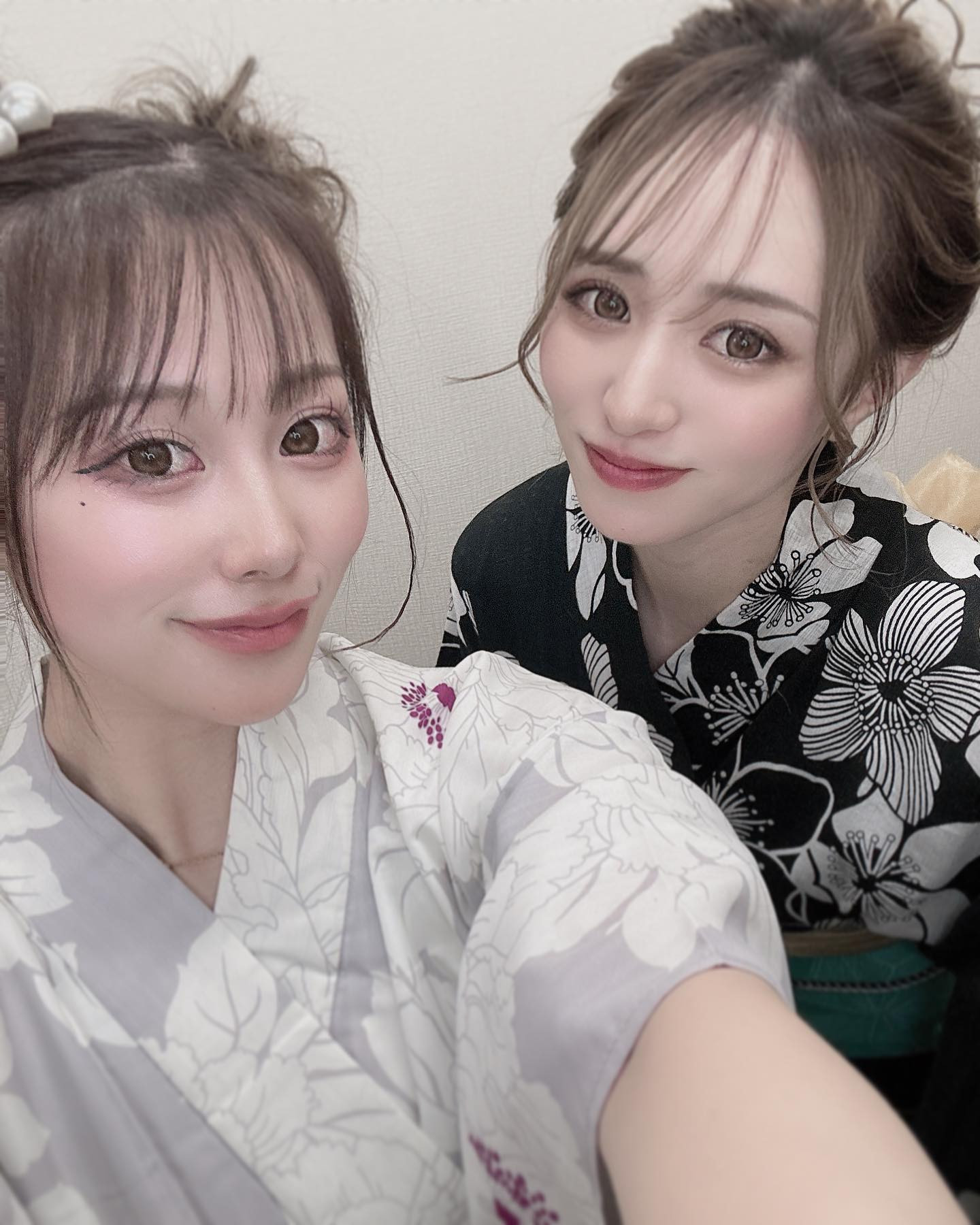 🤍🤍🤍

も ⊂(◉‿◉)❤️❤️❤️

.
.
.
.

#ザニューヨーク#エリアG#キャバクラ#ニュークラブ#仙台キャバクラ#キャバ嬢#ホステス#水商売#仙台#国分町#仙台七夕祭り#お祭り#七夕祭り#キャバキャバ#ヘアメ#ヘアメイク#浴衣ヘア#浴衣ヘアアレンジ#浴衣#浴衣女子#夏#花火
#hairmake#TheNewYork#yukata#yukatagirl#hanabi