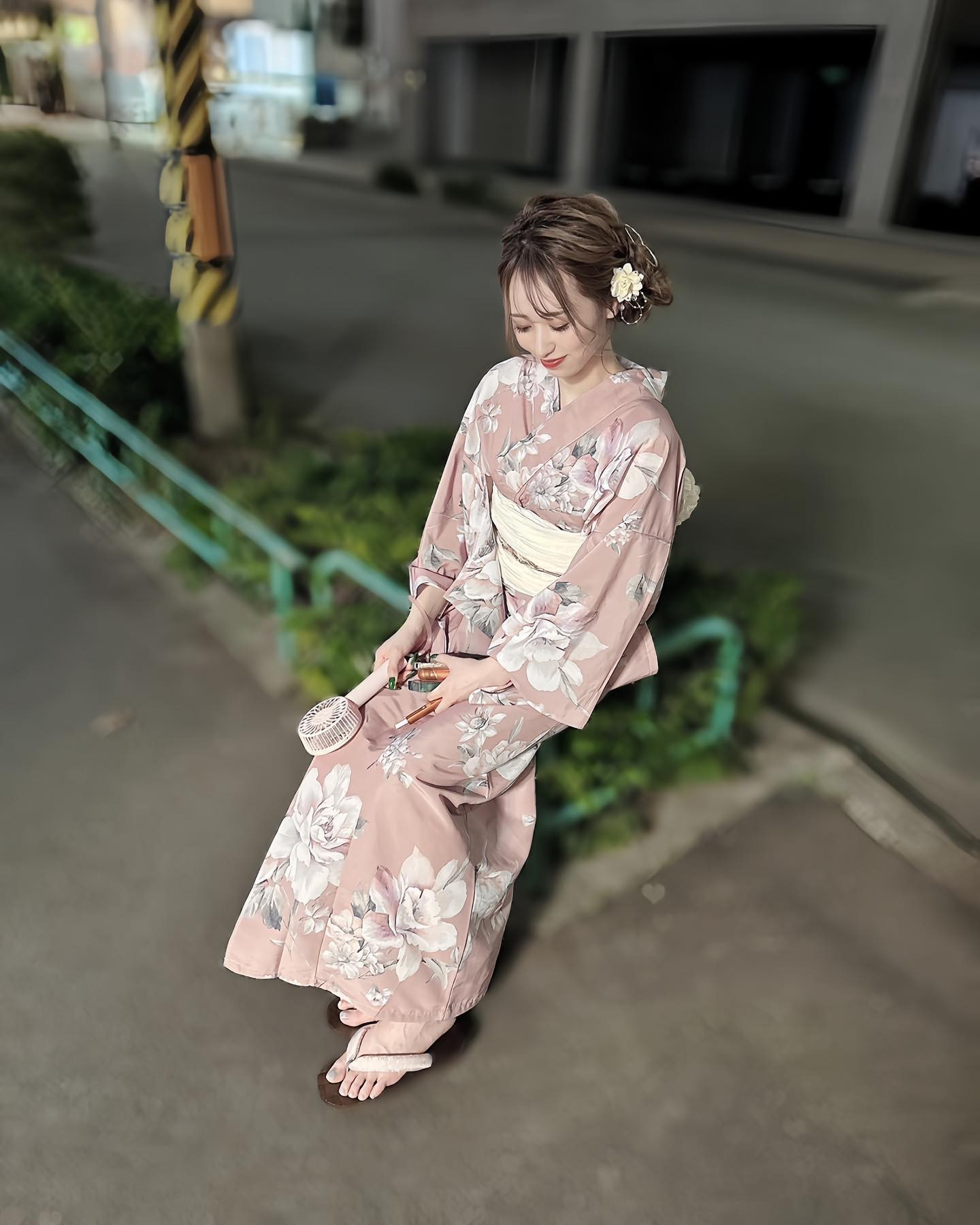 .
来年は花火ﾐﾀｲ🎆🍧
.
#仙台七夕祭り
#仙台 #国分町 #宮城 #仙台キャバクラ
#エリアg #ザニューヨーク #キャバクラ
#浴衣 #ヘアメイク #浴衣ヘア #夏