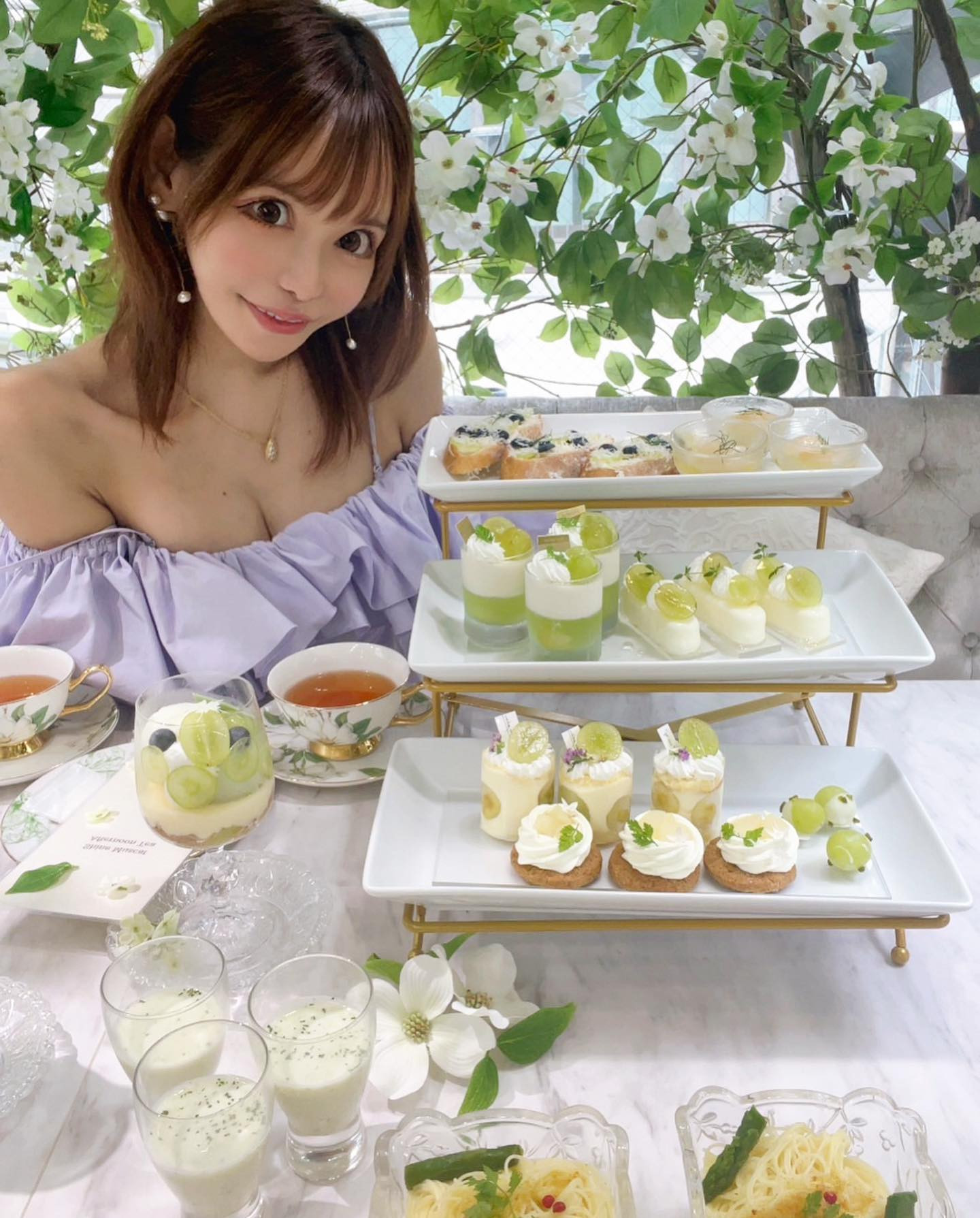 @hautecouturecafe_official 
#時差投稿 
.
.
.
表参道店広くて綺麗だった🍀
めちゃくちゃ可愛かったよ🤤✨
.
.
.
.
.
.
.
.
.
.