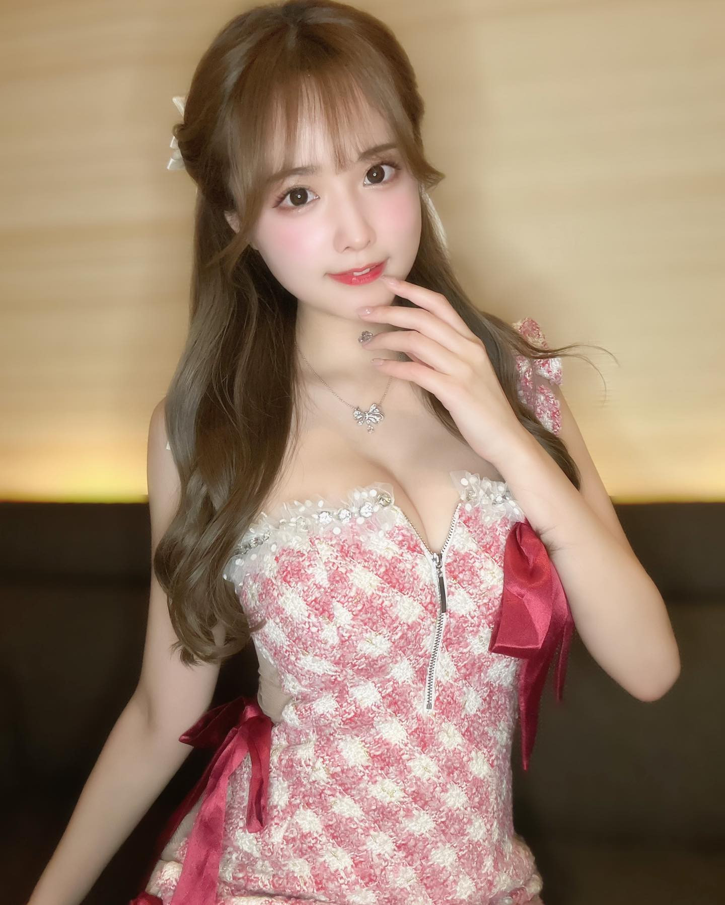 ⋆౨ৎ˚⟡.•
.
.
🎀 𝐬𝐮𝐠𝐚𝐫 × 𝐑𝐎𝐁𝐄𝐝𝐞𝐅𝐋𝐄𝐔𝐑𝐒 🎀
大好きなブランドのコラボドレス‪‪‪‪ෆ‪

@robedefleurs_official さん
10周年おめでとうございます🍰‪‪ෆ‪
.
.
.
#華咲かのん #キャバ嬢 #ニュークラ嬢 #すすきのキャバ嬢  #すすきのグルメ #北海道観光 #北海道旅行 #キャバドレス #ドレス #ドレス通販 #ヘアメイク #かわいい女の子 #清楚系 #あざとい #可愛 #高身長女子 #ビジョビ #cute #japanesegirl #as