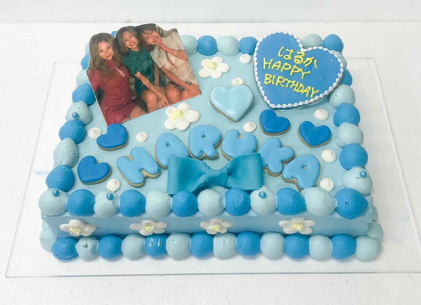 今年もはるかのお誕生日、りこと3人でおめでとうできて幸せだた♡
ケーキめっちゃ可愛い♡

#すすきの #シャチグループ #シャチスタ #赤門倶楽部 #椿姫なみ #キャバ嬢 #キャバクラ #すすきのキャバクラ #歌舞伎町 #六本木 #銀座 #中洲 #北新地 #水商売 #バイト募集中 #求人 #アルバイト #高収入 #夜職 #キャスト募集 #体入 #採用 #女子大生 #経営者 #ベンチャー企業 #ガールズバー #ポケパラ #美容 #オシャレ #可愛い女の子