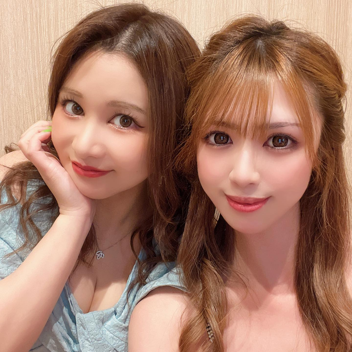 .

なみへい♡センティア紫
なみさん今日もセンテンスボキャブラリー最高🧡

#キャバ嬢 #キャバクラ #すすきの #高収入 #求人 #アルバイト #女子大生 #ホステス #水商売 #歌舞伎町 #夜職 #採用 #バルセロナグループ #シャチグループ #体験入店 #銀座 #ニュークラ #ニュークラ嬢 #ポケパラ  #キャスト募集 #すすきのキャバクラ #ガールズバー #北新地 #フォロワー増やしたい #instagood #follow #love #photooftheday #メイク #ネイル 

.