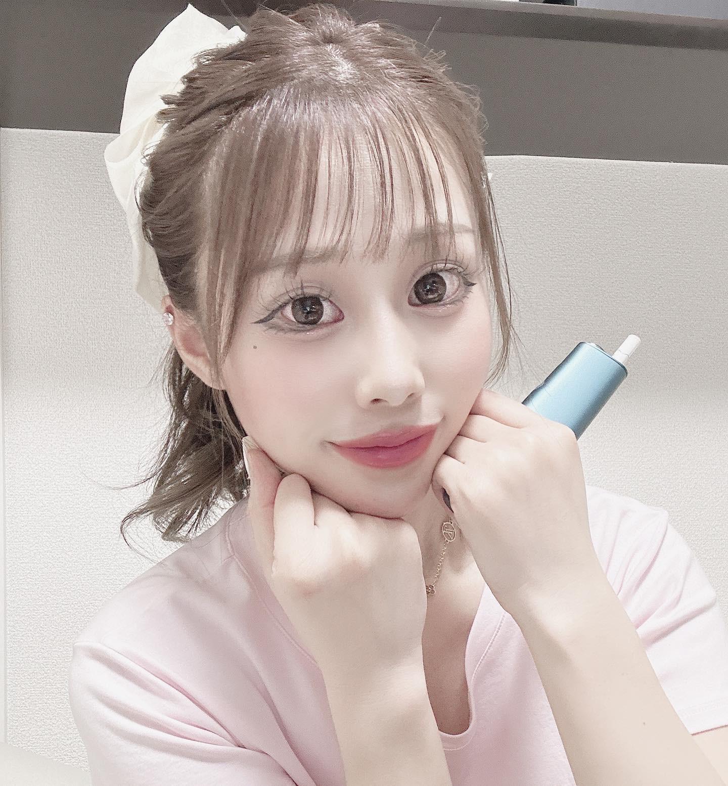 🤍🤍🤍

宇宙人すぎるから加工弱めようかなᕦ( ᐛ )ᕡ

もねおとメガネ作りにきてる待ち時間に投稿 🖋💕

.
.
.
.
#ザニューヨーク#エリアG#キャバクラ#ニュークラブ#仙台キャバクラ#キャバ嬢#ホステス#水商売#仙台#国分町#歌舞伎町#六本木#銀座#すすきの#錦#北新地#ミナミ#中洲#キャバキャバ#ヘアメ#ヘアメイク#ポニーテール#ポニーテールアレンジ 
#hairmake#dress#TheNewYork#areag