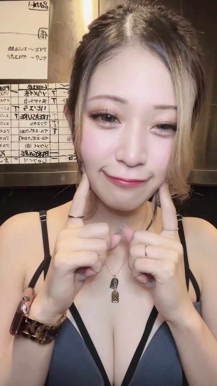 ウインクへたっぴ😉 #いいね #おすすめ #新潟 #キャバ嬢