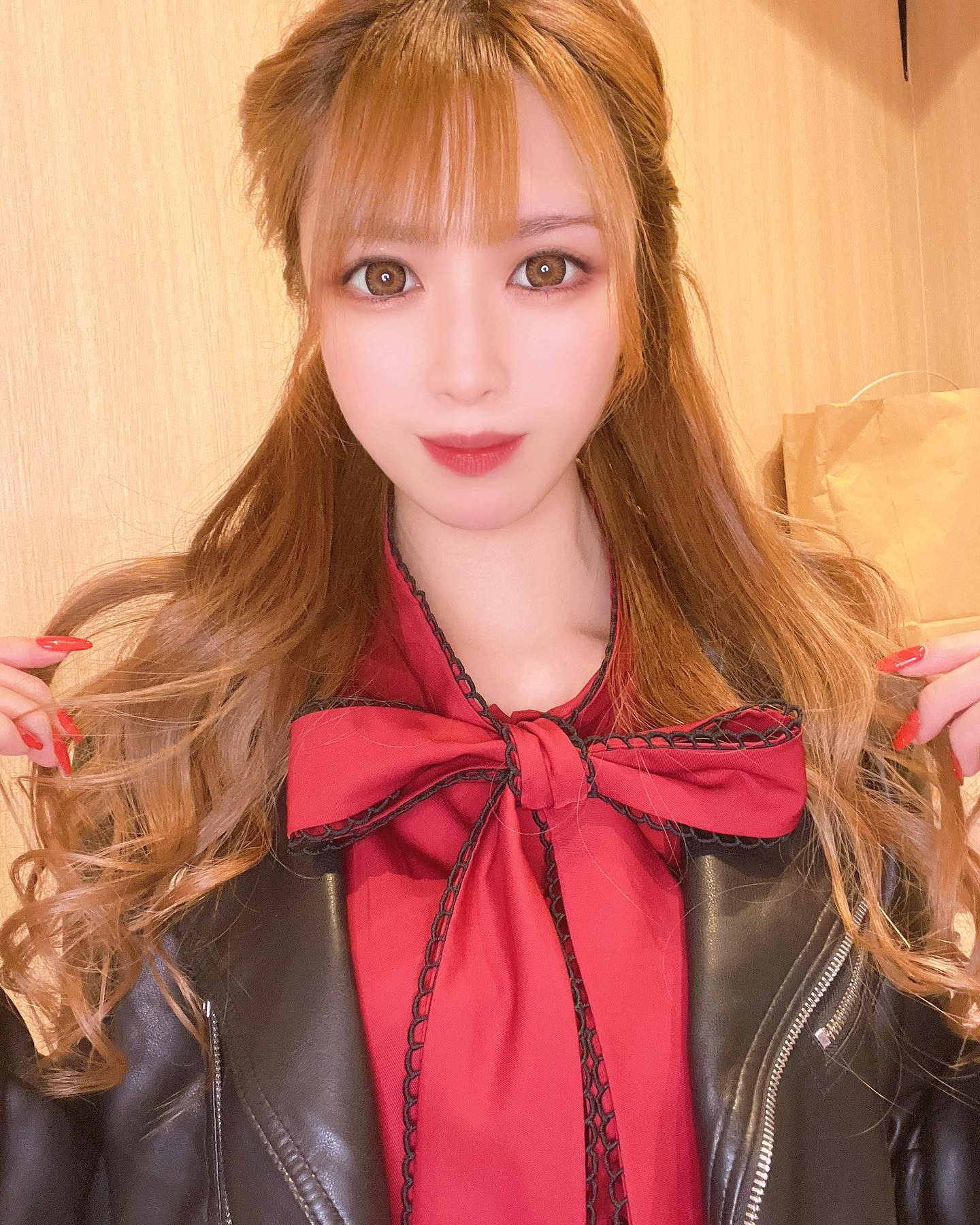 .

今日もありがとうございました💓
酔ってるのに酔ってない矛盾！

#キャバ嬢 #キャバクラ #すすきの #高収入 #求人 #アルバイト #女子大生 #ホステス #水商売 #歌舞伎町 #夜職 #採用 #バルセロナグループ #シャチグループ #体験入店 #銀座 #ニュークラ #ニュークラ嬢 #ポケパラ  #キャスト募集 #すすきのキャバクラ #ガールズバー #北新地 #フォロワー増やしたい #instagood #follow #love #photooftheday #メイク #ネイル 

.