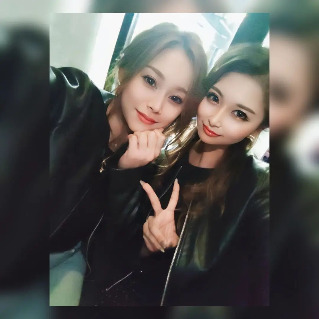 昨日はさくらこのカワイ子ちゃんと飲んだ♥
楽しすぎて可愛すぎて癒されまぴた🤗✨
@hibiki.group 
@letoile_sinseigroup 
#レトワール#響グループ #水川潤#美松ビル5F#札幌 #すすきの #北海道 #ニュークラブ #ニュークラ嬢 #すすきのニュークラ #ラウンジ #ラウンジ嬢 #キャバクラ #キャバ嬢 #ホステス #夜職 #ナイトワーク #ポケパラ #インスタ指名 #求人 #お酒好きな人と繋がりたい #キャバキャバ #きゃばきゃば#ダイエット#HIBIKI#HIBIKIグ