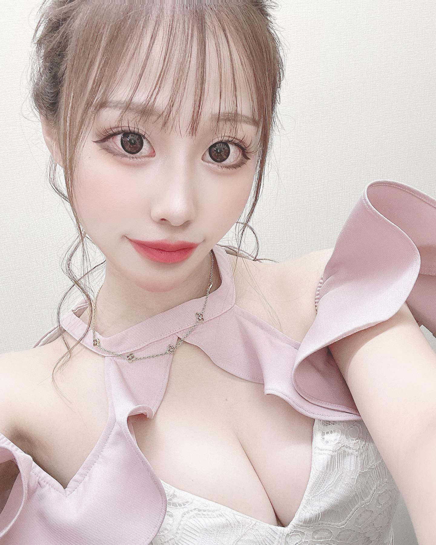 🤍🤍🤍

最近アップかわいい
まつエク行ってこよーっと👯

.
.
.

#ザニューヨーク#エリアG#キャバクラ#ニュークラブ#仙台キャバクラ#キャバ嬢#ホステス#水商売#仙台#国分町#歌舞伎町#六本木#銀座#すすきの#錦#北新地#ミナミ#中洲#キャバキャバ#ヘアメ#ヘアメイク#アップヘア
#hairmake#dress#TheNewYork#areag