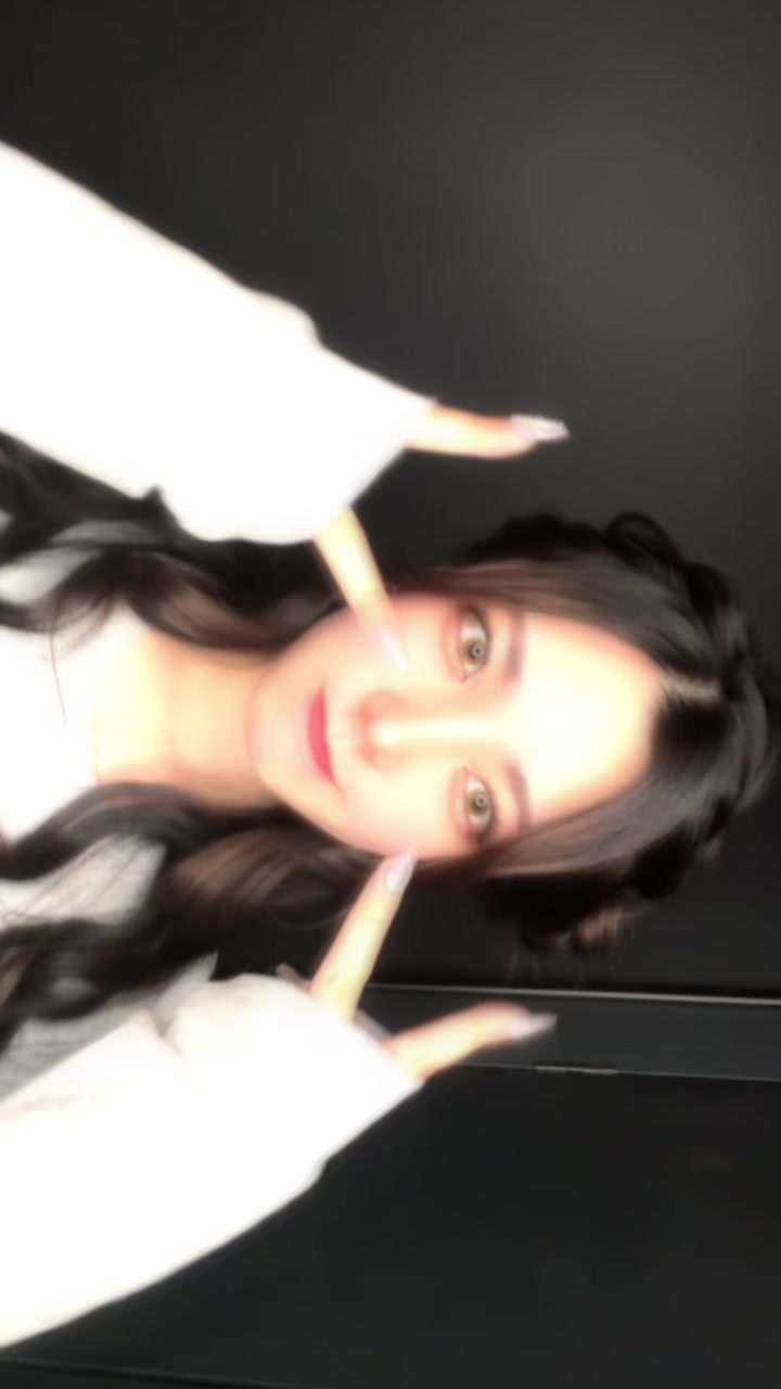 今日だけ清楚ギャルさせてください... 🥹 #歌舞伎町 #新宿 #ガールズバー #ガルバ嬢 #ガルバ #水商売 #湘南 #湘南ガール #ヘアメイク #ネイル #清楚ギャル @KⅡ (ケーツー)