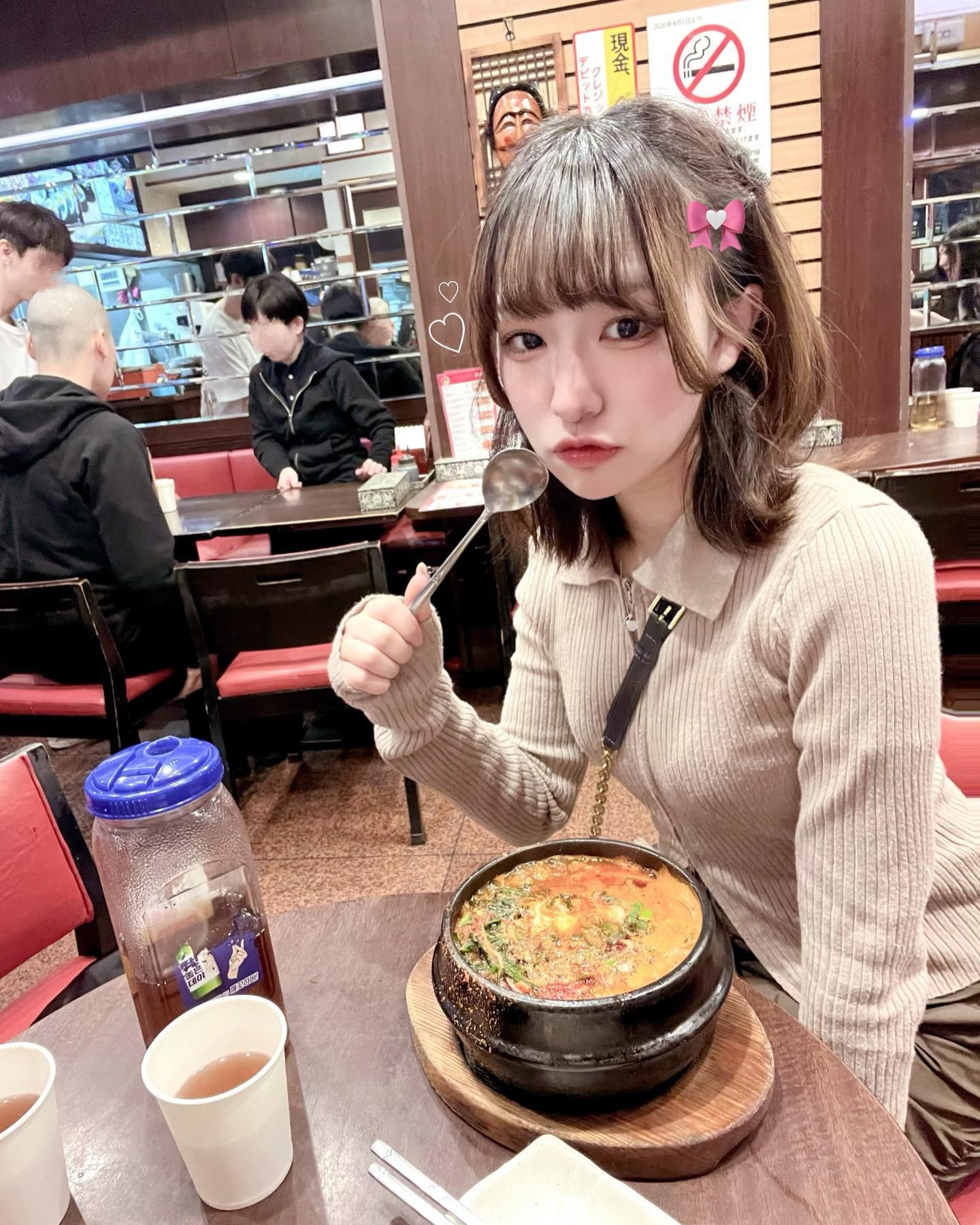 10/1~10/22までの約3週間のトラックレースが終わりました🎀
結果は ♔ 1位 ♔ でKⅡのトラックに載せて頂くことが決まりました🫶🏼｡˚✩ 

"1番でトラックにのる。"という目標を確実に叶えられたのは応援してくださった方々のおかげです。
ほんとにここまで色んな感情でいっぱいだったし色んなことがあったなあ😵‍💫･°
でも本当に貴重な経験をさせてもらったなあと感じる3週間で、今まで以上にKⅡの女の子たちとの仲を深められたんじゃないかなあってにこは思います。自分の気持ちを伝えたり伝えられたり、、 レー