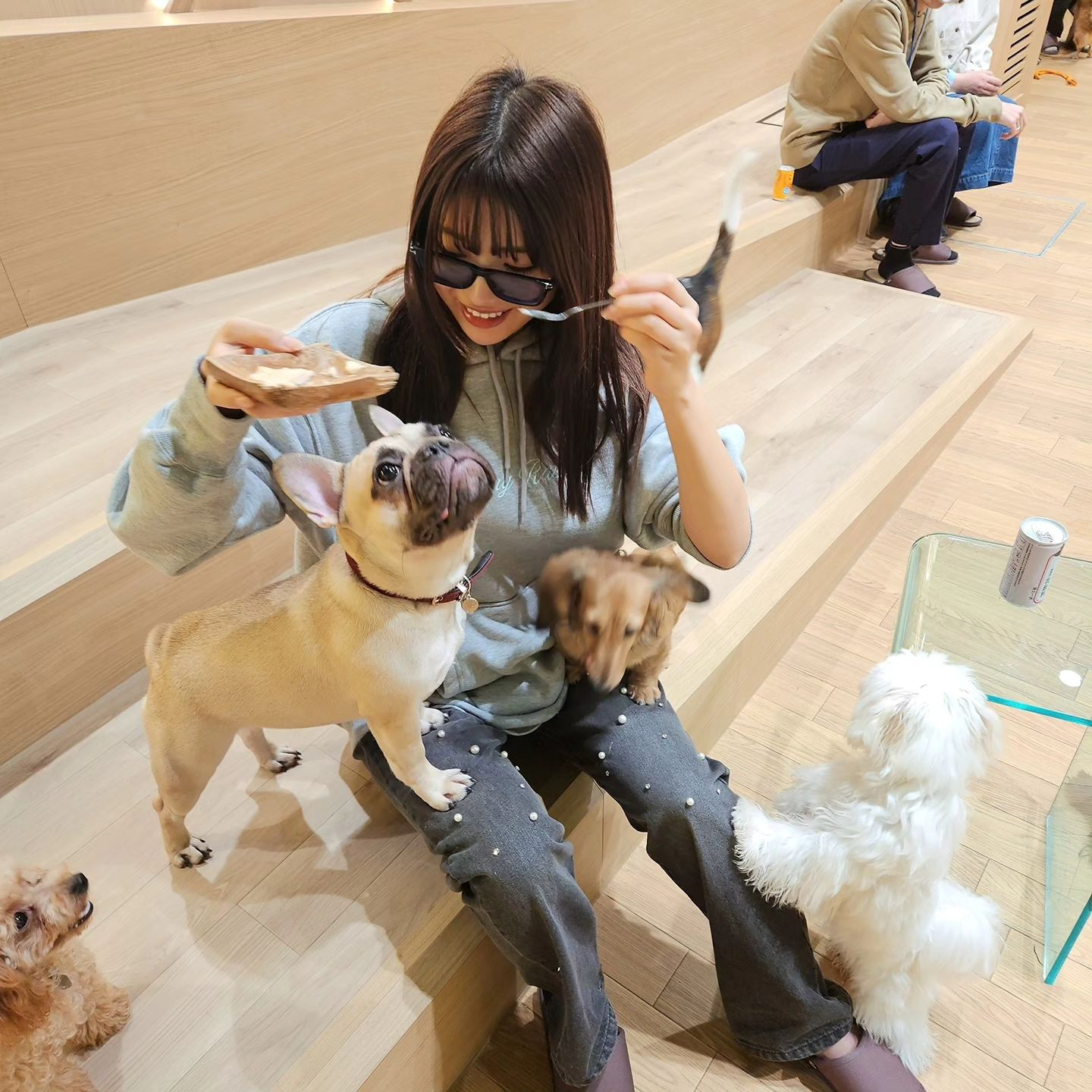 チュール持ってるも時だけモテまくりました🙄🩶
.
.
#仙台 #国分町 #六本木 #歌舞伎町 #銀座 #札幌 #ススキノ #北新地 #中洲 #国分町キャバクラ #キャバクラ #キャバ嬢 #シャンパン #オレンジテラス #オレンジテラス仙台 #ニューヨーク #thenewyork #エリアgグループ #こころだよ