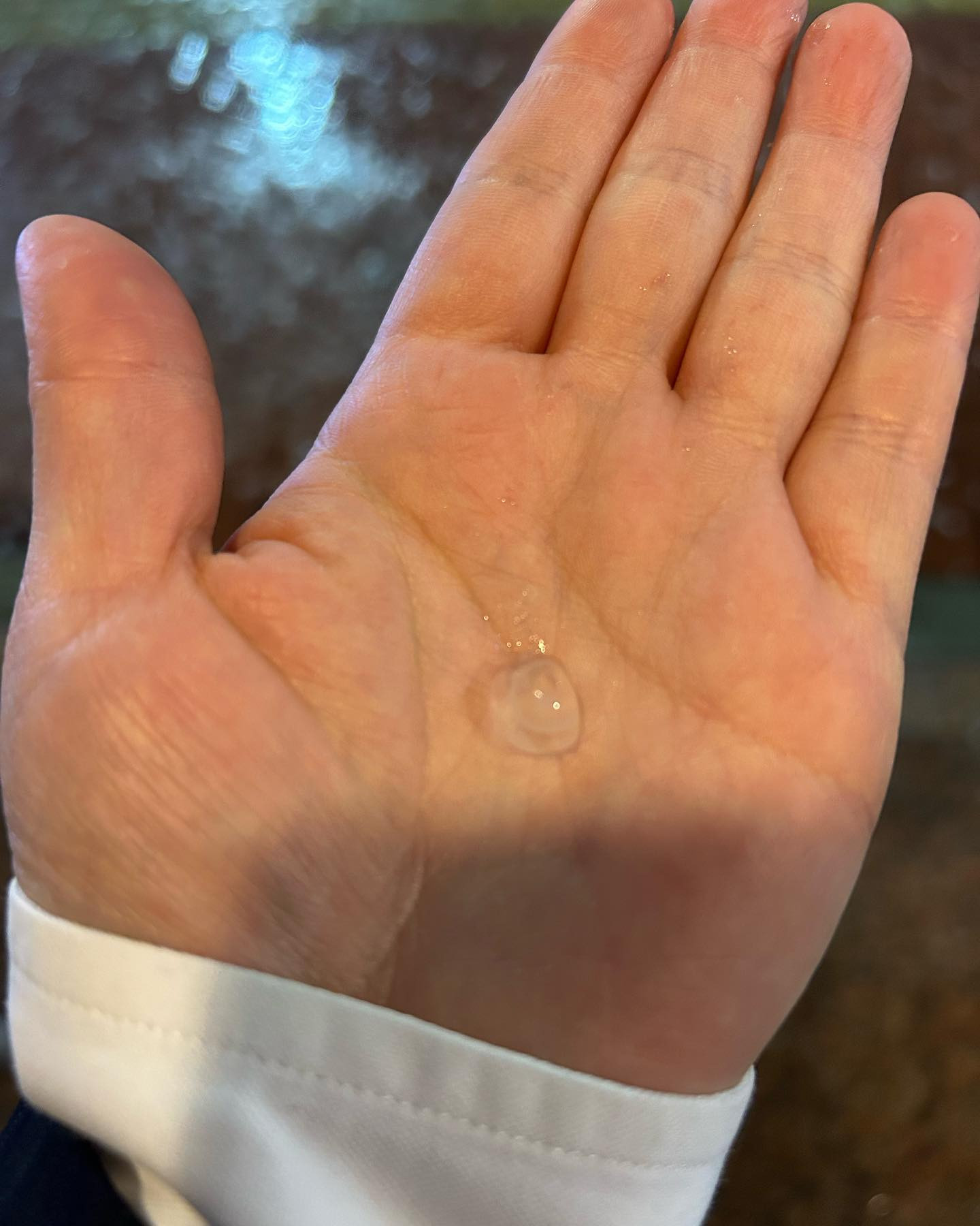 池袋 Red Shoes ホットニュース 67340