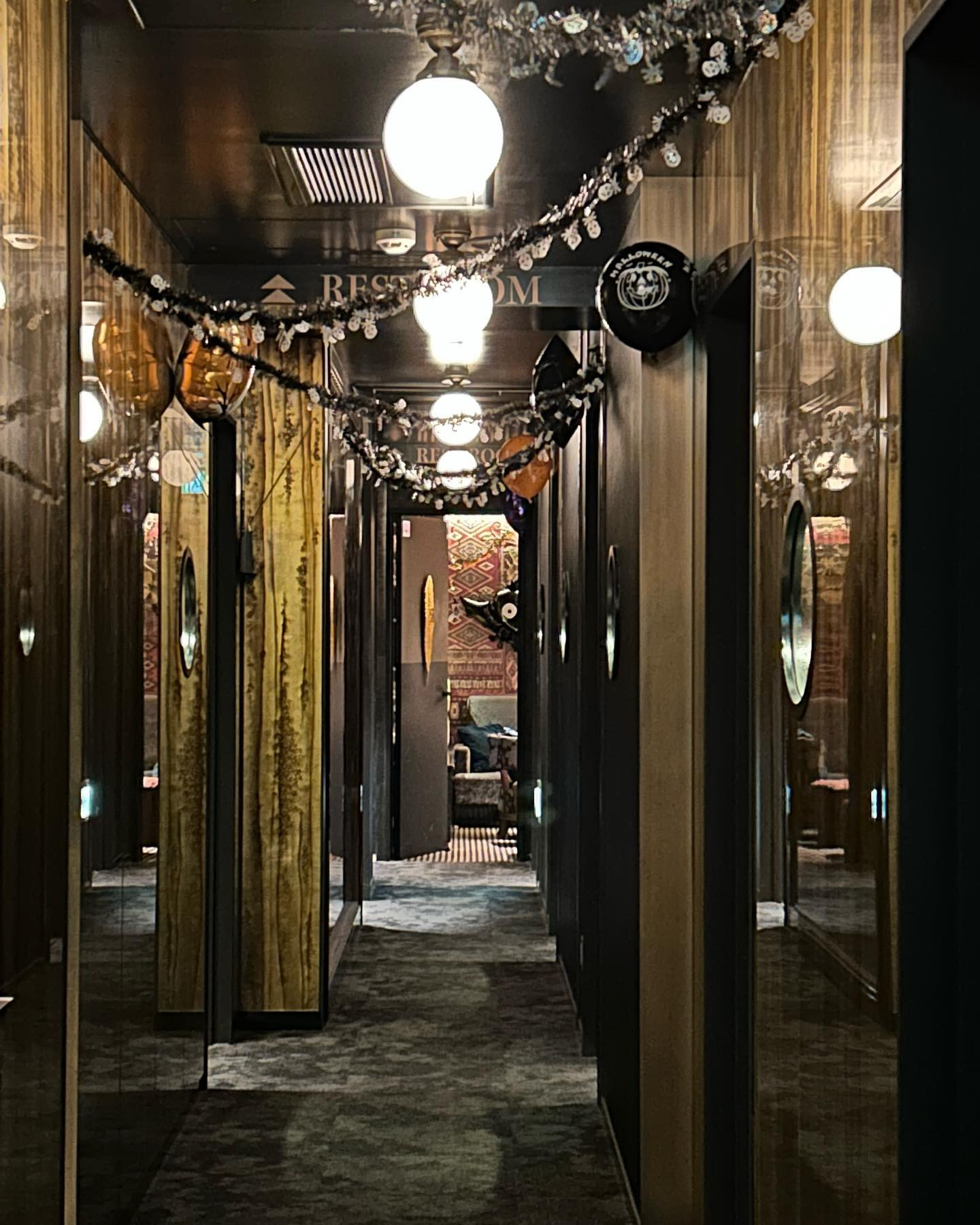 池袋 Red Shoes ホットニュース 67401