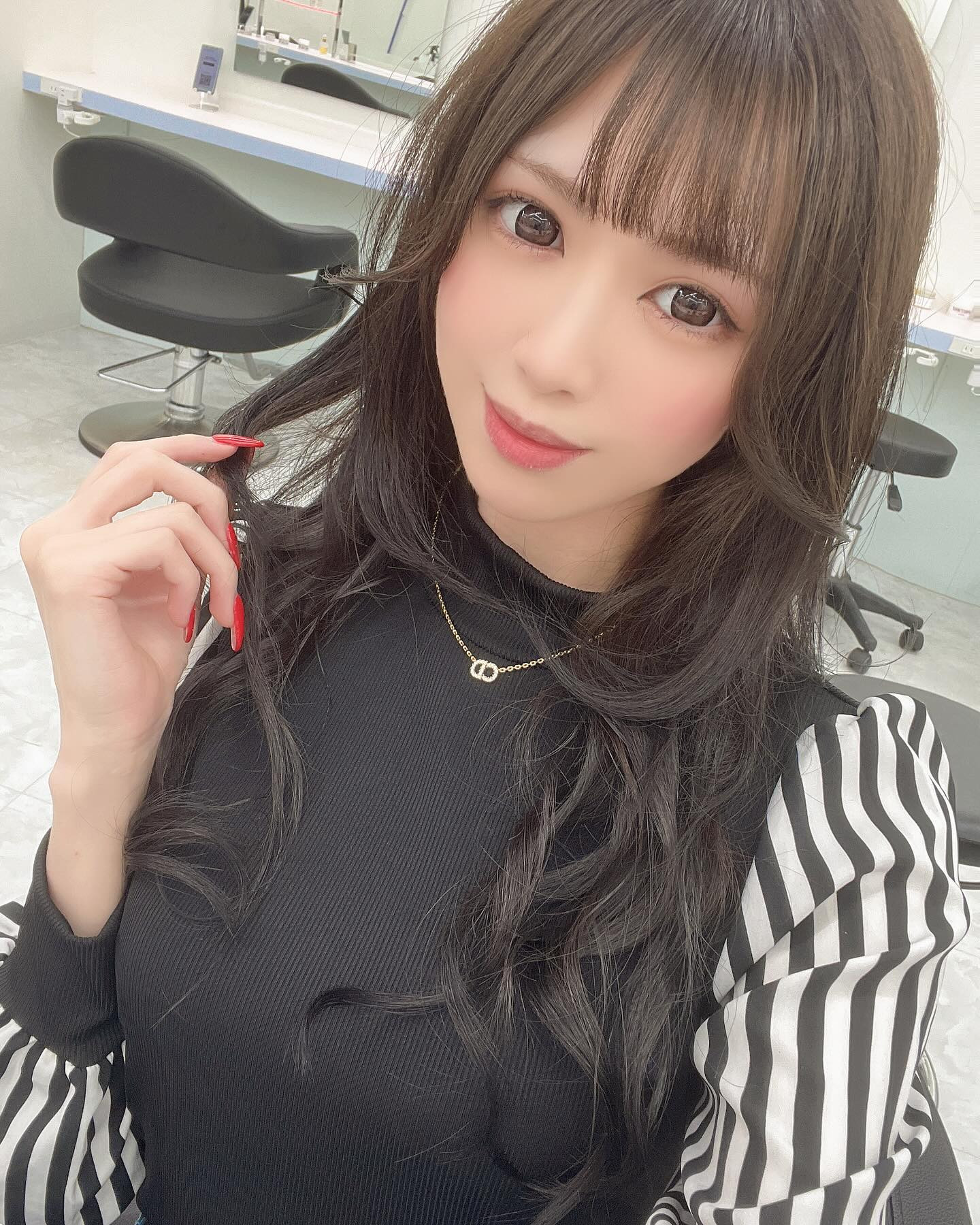 .

酔ったまる🫶
今日もありがとうございました🥰

#キャバ嬢 #キャバクラ #すすきの #高収入 #求人 #アルバイト #女子大生 #ホステス #水商売 #歌舞伎町 #夜職 #採用 #バルセロナグループ #シャチグループ #体験入店 #銀座 #ニュークラ #ニュークラ嬢 #ポケパラ  #キャスト募集 #すすきのキャバクラ #ガールズバー #北新地 #フォロワー増やしたい #instagood #follow #love #photooftheday #メイク #ネイル 

.