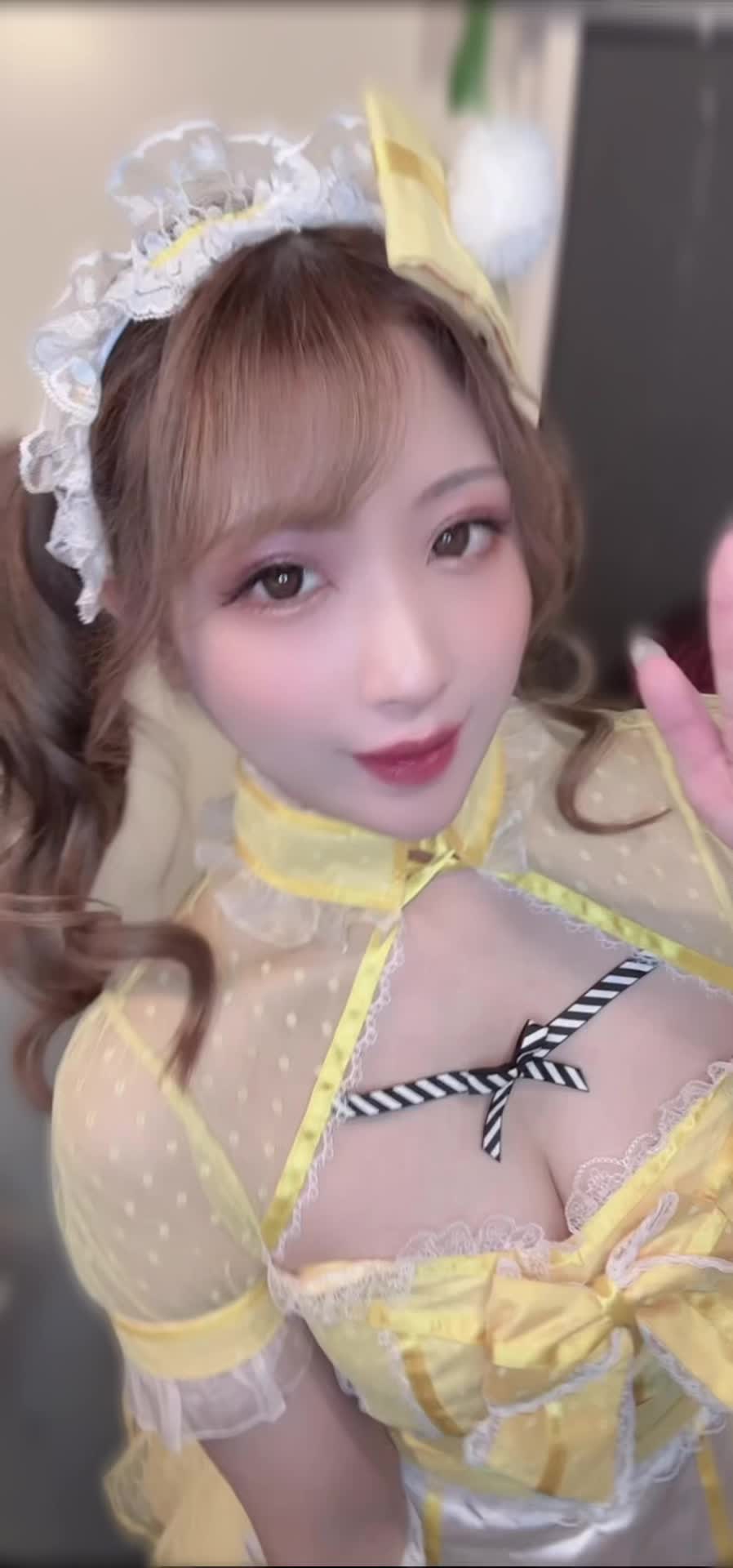 小指の反りがミソです #わたしの一番かわいいところ  #メイド #コスプレ #ハロウィン #コンカフェ嬢 #ニュークラ嬢