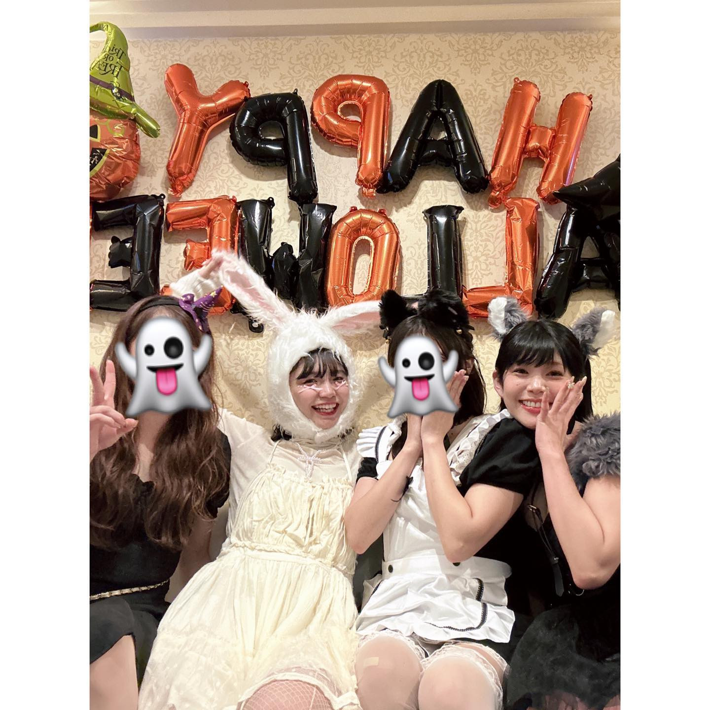🎃❤️‍🩹👻🧟👿

ハッピーハロウィン❤️‍🩹
ハロウィンイベントありがとうございました❣️

1日目はまっしろうさぎ🐰🤍
2日目はゑみさんと
シュガシュガルーンおそろコスプレ👭🏻💖

人生初コスプレとっても楽しかったっ🥳