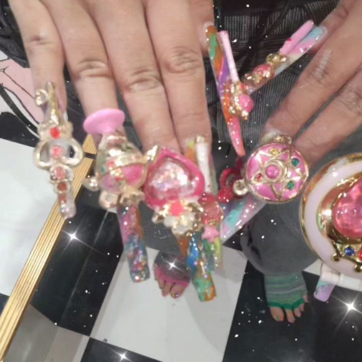 担当ネイルさんのネイル♥🌙✨
セーラームーンネイルかわぃぃぃ😇
今日は定休日✨明日からよろしくお願いします🤗
@letoile_sinseigroup 
@hibiki.group 
#レトワール#響グループ #水川潤#美松ビル5F#札幌 #すすきの #北海道 #ニュークラブ #ニュークラ嬢 #すすきのニュークラ #ラウンジ #ラウンジ嬢 #キャバクラ #キャバ嬢 #ホステス #夜職 #ナイトワーク #ポケパラ #インスタ指名 #求人 #お酒好きな人と繋がりたい #キャバキャバ #きゃばきゃば#ダイエット