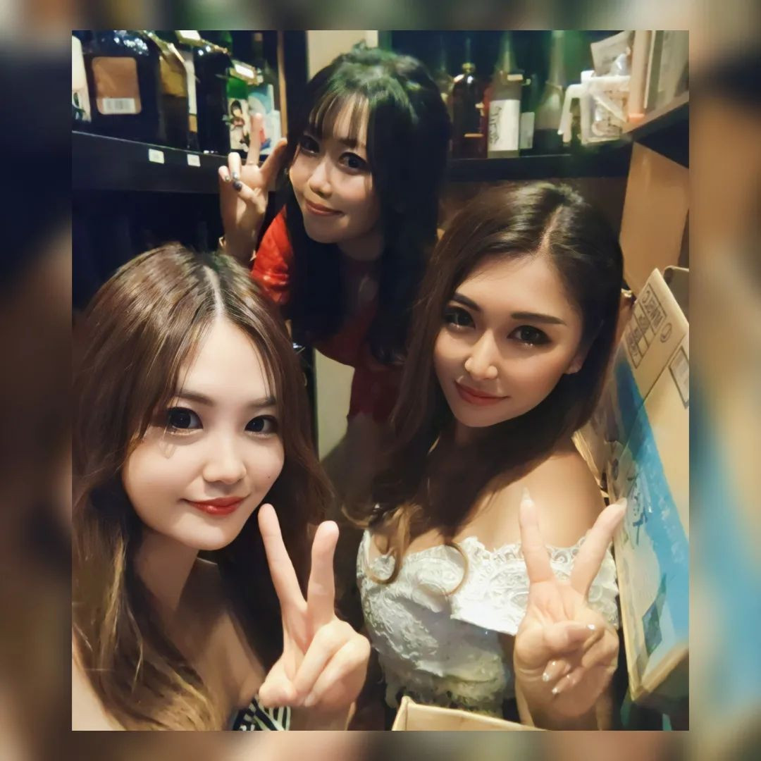 かおさんと初撮りだお♥
@letoile_sinseigroup 
@hibiki.group 
#レトワール#響グループ #水川潤#美松ビル5F#札幌 #すすきの #北海道 #ニュークラブ #ニュークラ嬢 #すすきのニュークラ #ラウンジ #ラウンジ嬢 #キャバクラ #キャバ嬢 #ホステス #夜職 #ナイトワーク #ポケパラ #インスタ指名 #求人 #お酒好きな人と繋がりたい #キャバキャバ #きゃばきゃば#ダイエット#HIBIKI#HIBIKIグループ