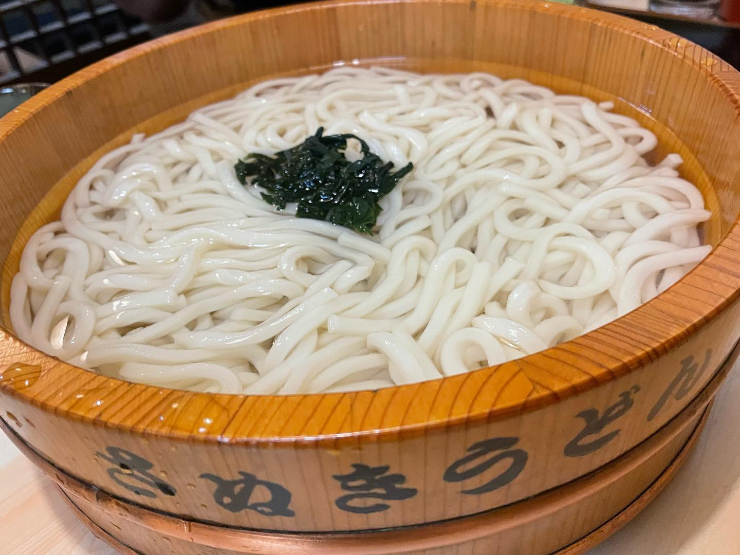 💙

念願の孫四郎さんの
たらいうどん〜！！！！！🤍

いっつもそばしか食べなかったんだけど
なんでもっと早く食べなかったんだろう、、
4人前ぺろっと食べれるくらいうますぎた🥺✨

これから〆はこれに決定だな

#新潟名物 #へぎそば #孫四郎 #孫四郎そば #うどん #たらいうどん #めんすたぐらむ #麺スタグラム #麺活 #新潟ランチ #新潟グルメ #〆はうどん 
#スナックのどか #snacknodoka #新潟スナック #古町スナック #古町 #スナックママ #ギャル #一人飲み #お酒好きな人と