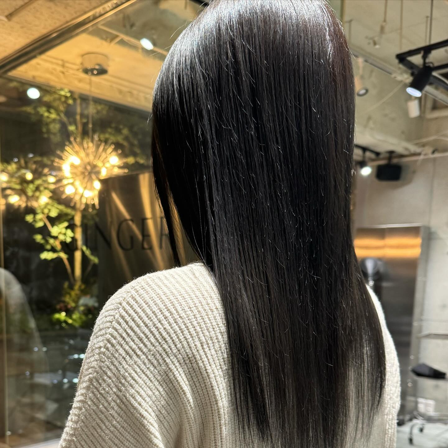 もう会った人は見たと思いますが、髪暗くしてみました‼︎🩵
結構ウケが良くて嬉しい😻
髪質改善したら髪サラサラになった☺️
2週間あけてまたいきます💇‍♀️💕
はるか紹介してくれてありがとう✨

#すすきの #シャチグループ #シャチスタ #赤門倶楽部 #椿姫なみ #キャバ嬢 #キャバクラ #すすきのキャバクラ #歌舞伎町 #六本木 #銀座 #中洲 #北新地 #水商売 #バイト募集中 #求人 #アルバイト #高収入 #夜職 #キャスト募集 #体入 #採用 #女子大生 #経営者 #ベンチャー企業 #ガールズバ