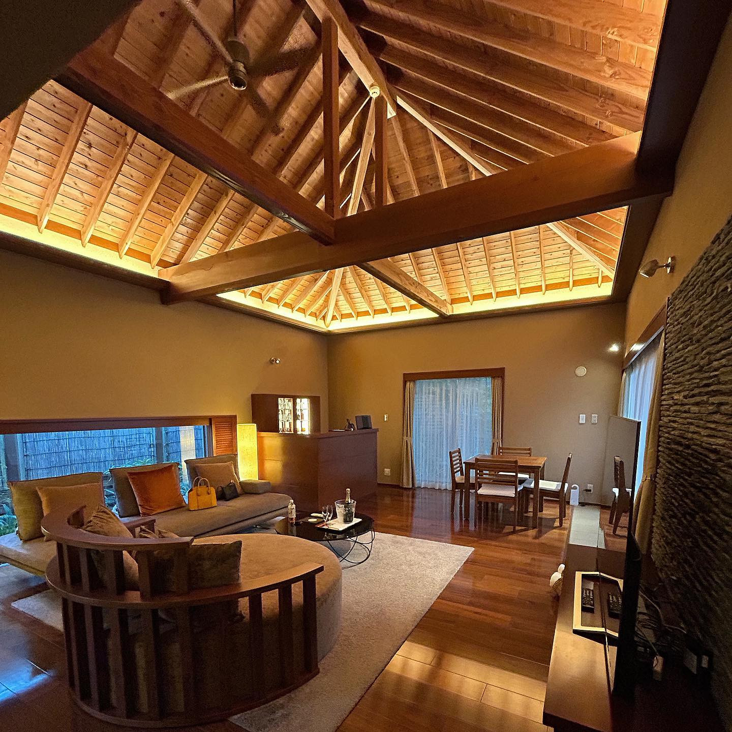 赤門倶楽部日記989788