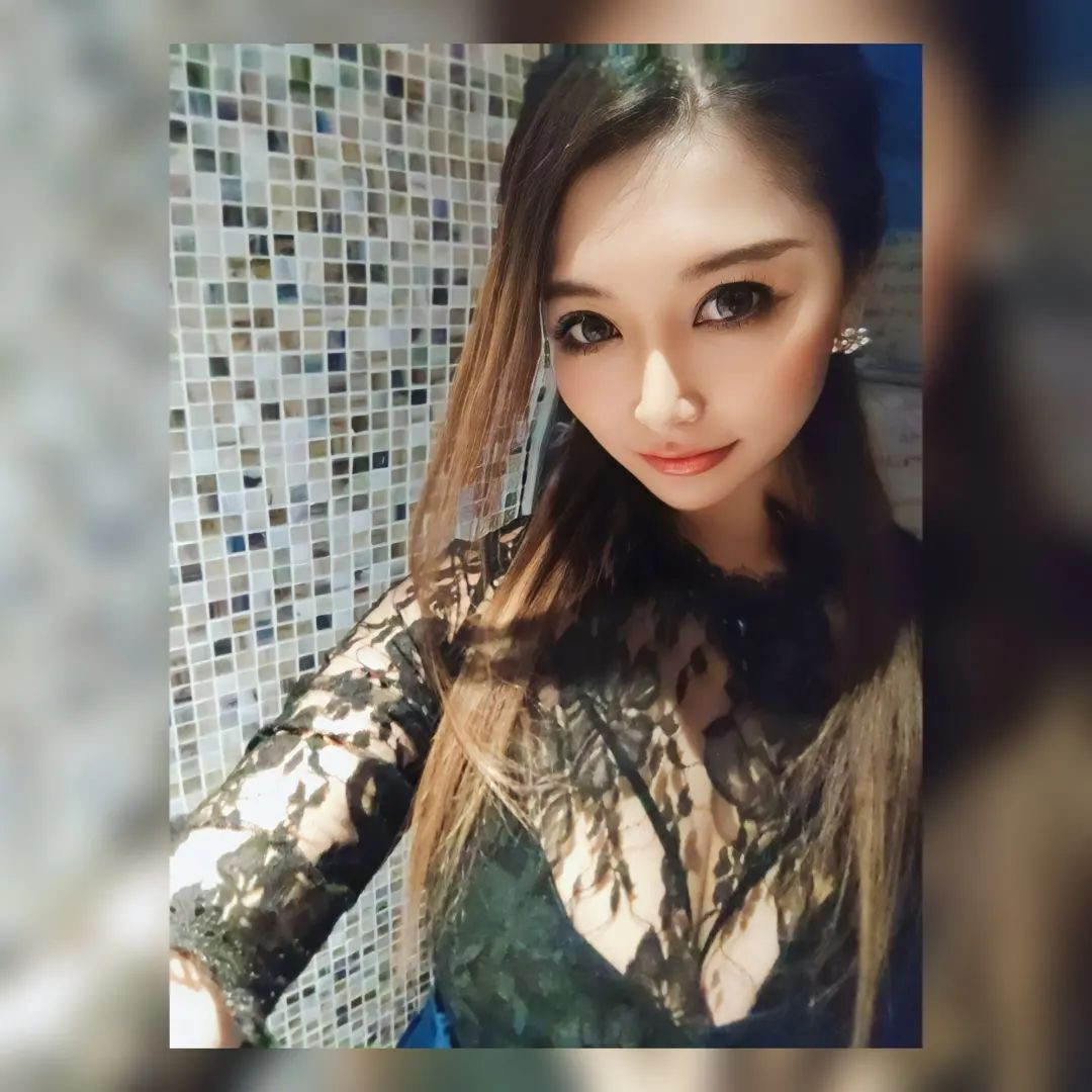 プチッと鍋の一人前て誰基準？🤔🤔🤔💭

出勤いたしたよん✨
@hibiki.group 
@letoile_sinseigroup 
#レトワール#響グループ #水川潤#美松ビル5F#札幌 #すすきの #北海道 #ニュークラブ #ニュークラ嬢 #すすきのニュークラ #ラウンジ #ラウンジ嬢 #キャバクラ #キャバ嬢 #ホステス #夜職 #ナイトワーク #ポケパラ #インスタ指名 #求人 #お酒好きな人と繋がりたい #キャバキャバ #きゃばきゃば#ダイエット#HIBIKI#HIBIKIグループ