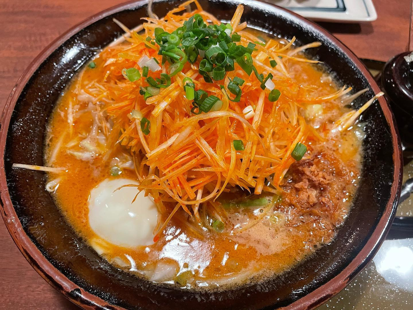 💙

ここ1週間のらーめん記録🍜
相変わらずねぎ女です
ねぎらーめんにもねぎトッピングします

冷静に週3くらいでラ活してしまうんだけど
健康診断は今年もA判定でした😤
こんなにらーめん食べて
毎日めちゃくちゃ酒飲んでるのに不思議だねえ

よく食べよく飲みよく寝る
健康の秘訣はそれに限るのかも🫦

そして三宝亭ってたまに行くと
やっぱ安定にうまくて安心するよね🍜

#三宝亭 #味濱家 #味濱家山二ツ店 #ら麺のりダー 
#新潟らーめん #新潟ラーメン #ラーメン #らーめん #新潟らーめん部 #新潟ラーメ