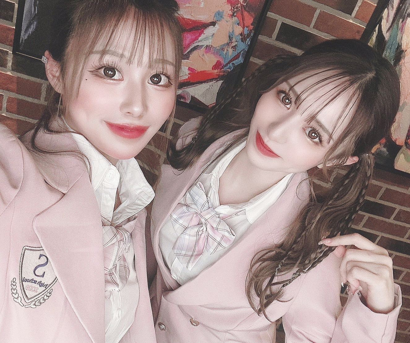 .
今更ながらハロウィンの時🎃
りんちゃんとオソロっぴした👶🏻👶🏻💓
.
#仙台 #国分町 #宮城 #ハロウィン
#ザニューヨーク #エリアg #制服
#キャバクラ #ヘアメイク #コスプレ