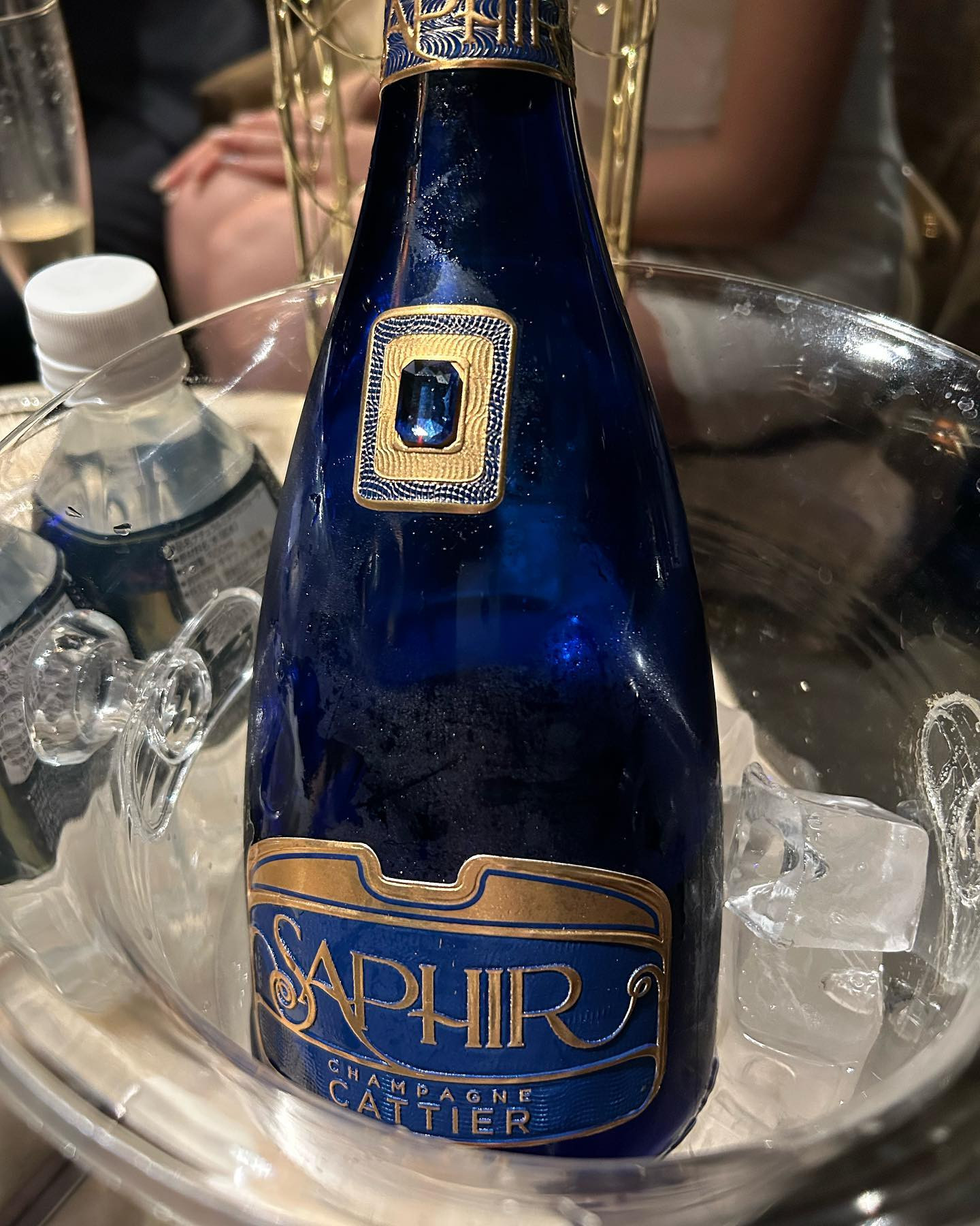 池袋 Red Shoes ホットニュース 69219