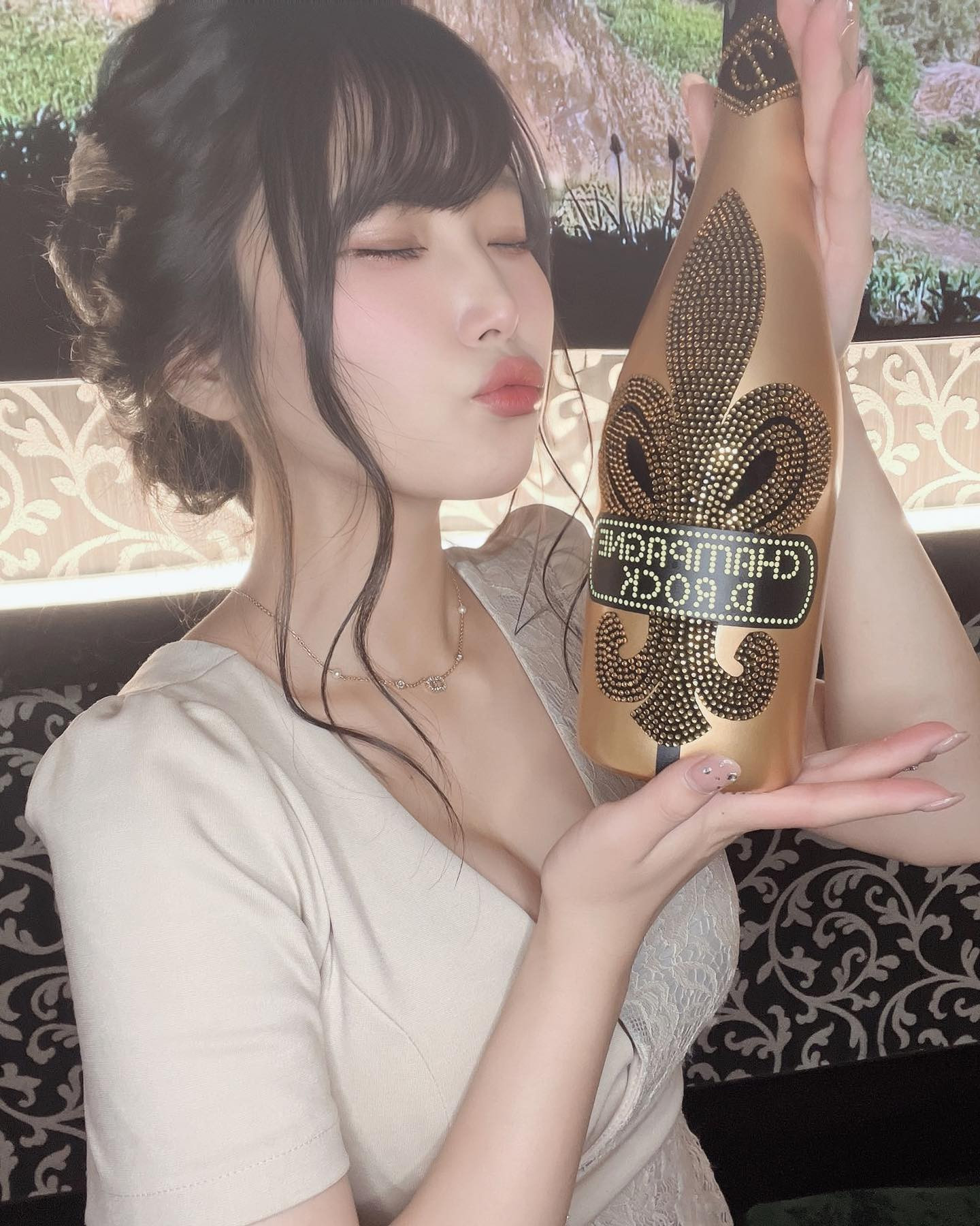 本日お休み☁️

南4条西3丁目第一Gビル3F 
Club MOULIN ROUGE-ムーラン・ルージュ-

☁️星乃　そら☁️

#ムーランルージュ #響グループ #星乃そら#札幌 #すすきの #北海道 #ニュークラブ #ニュークラ嬢 #すすきのニュークラ #ラウンジ #ラウンジ嬢 #キャバクラ #キャバ嬢 #ホステス #夜職 #ナイトワーク#ポケパラ#インスタ指名#彼氏募集中#求人#お酒好きな人と繋がりたい#きゃばきゃば#キャバキャバ#求人 #自撮り #かわいい#可愛い#美人#美女#あざとい#あざとい