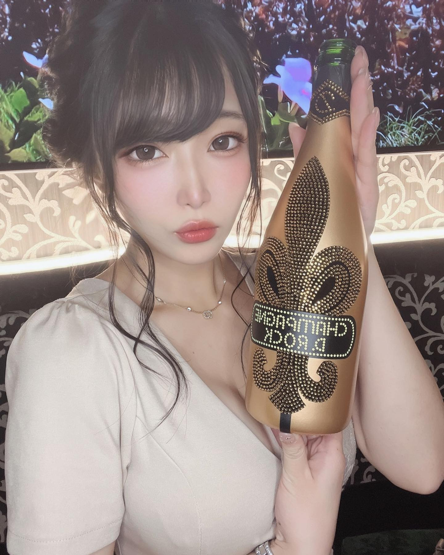 おしゃれ〜☁️

南4条西3丁目第一Gビル3F 
Club MOULIN ROUGE-ムーラン・ルージュ-

☁️星乃　そら☁️

#ムーランルージュ #響グループ #星乃そら#札幌 #すすきの #北海道 #ニュークラブ #ニュークラ嬢 #すすきのニュークラ #ラウンジ #ラウンジ嬢 #キャバクラ #キャバ嬢 #ホステス #夜職 #ナイトワーク#ポケパラ#インスタ指名#彼氏募集中#求人#お酒好きな人と繋がりたい#きゃばきゃば#キャバキャバ#求人 #自撮り #かわいい#可愛い#美人#美女#あざとい#あざとい