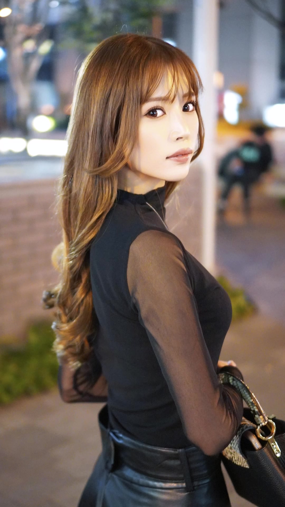 逃げた代わりにマスクを取ってもらいました。#美女 #ストリートスナップ #北新地キャバ嬢
