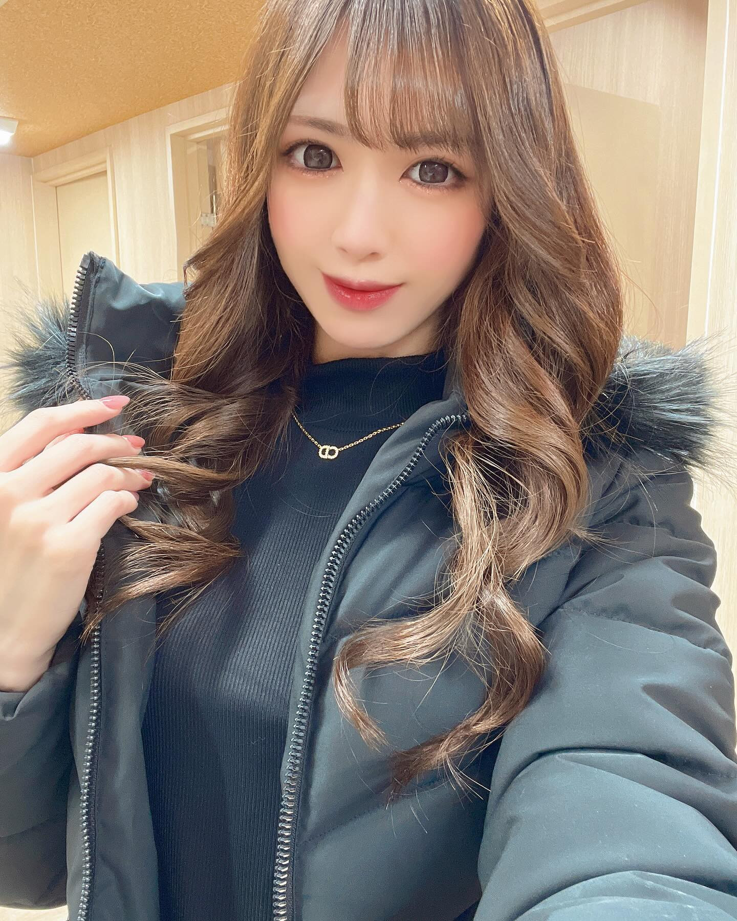 .

クリスマス撮影行ってきまーすっ🎄🧸🎁︎ ̖́-

#キャバ嬢 #キャバクラ #すすきの #高収入 #求人 #アルバイト #女子大生 #ホステス #水商売 #歌舞伎町 #夜職 #採用 #バルセロナグループ #シャチグループ #体験入店 #銀座 #ニュークラ #ニュークラ嬢 #ポケパラ  #キャスト募集 #すすきのキャバクラ #ガールズバー #北新地 #フォロワー増やしたい #instagood #follow #love #photooftheday #メイク #ネイル 

.