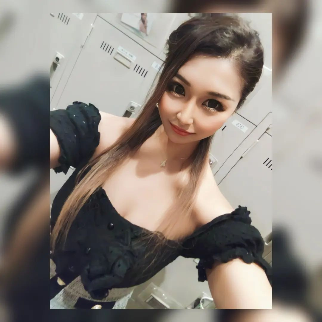 12月始まりました☃✨
今年ラストの月♥
よろしくお願いします🥂✨✨✨
@hibiki.group 
@letoile_sinseigroup 
#レトワール#響グループ #水川潤#美松ビル5F#札幌 #すすきの #北海道 #ニュークラブ #ニュークラ嬢 #すすきのニュークラ #ラウンジ #ラウンジ嬢 #キャバクラ #キャバ嬢 #ホステス #夜職 #ナイトワーク #ポケパラ #インスタ指名 #求人 #お酒好きな人と繋がりたい #キャバキャバ #きゃばきゃば#ダイエット#HIBIKI#HIBIKIグループ