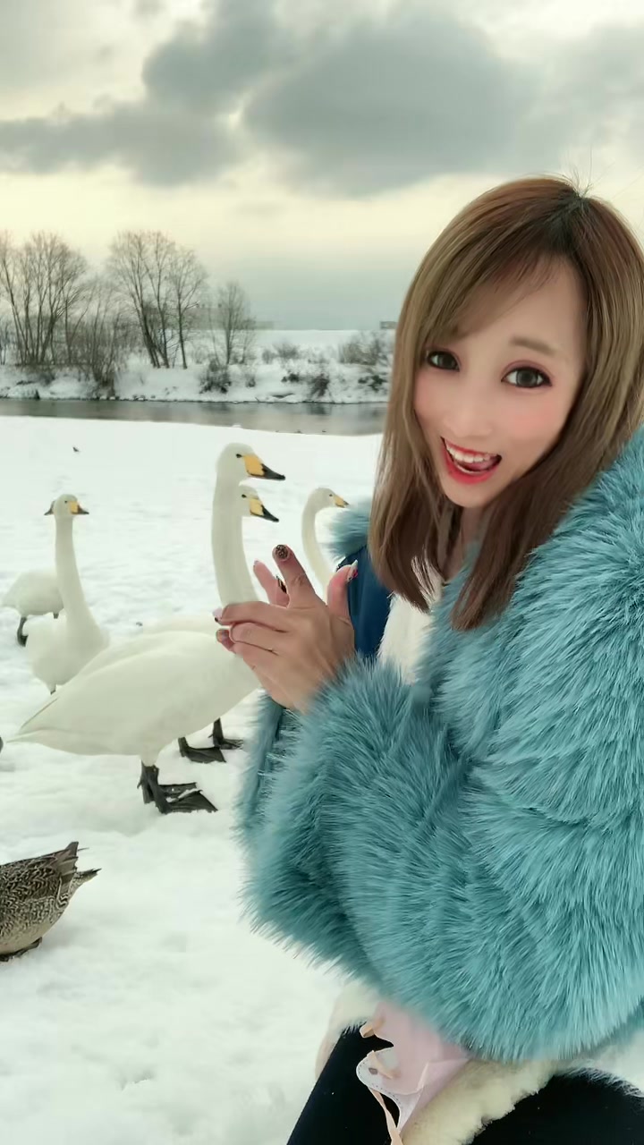 #可愛くてごめん #可愛くてごめん踊ってみた #冬 親友達可愛くてごめん🦢