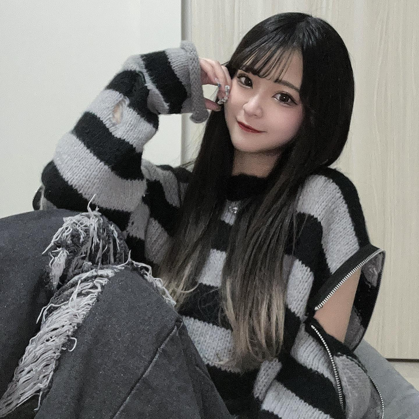 .
この曲永遠リピートしてる
マルシィで過去一好き❕❕

突然いなくなるかもしれないんだから
会える時に会いに来てね(^^)🧸笑
いなくなってからじゃ遅いんだよー🥺🥺

#ウルフグループ #ロイヤルステージ #王華 #ROYALSTAGE #vibi #札幌 #すすきの #錦 #名古屋 #国分町 #歌舞伎町 #六本木 #中洲 #キャバ嬢 #キャバクラ #キャバ嬢 #美人 #かわいい #モデル #model #art #ニュークラブ #ガールズバー #photography #photo #photooft