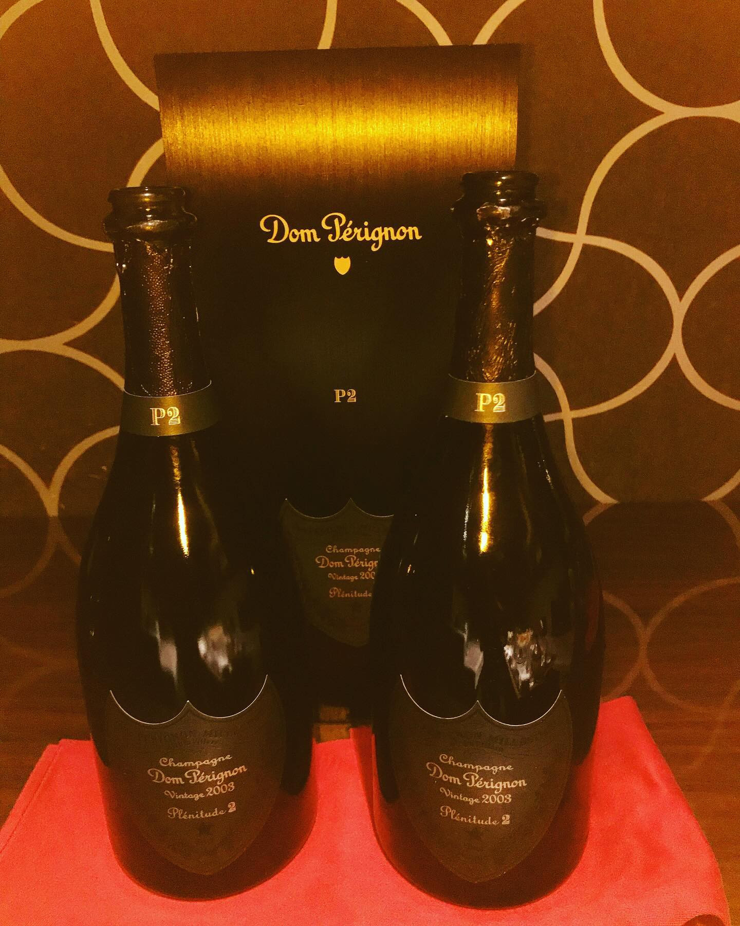 池袋 Red Shoes ホットニュース 70743