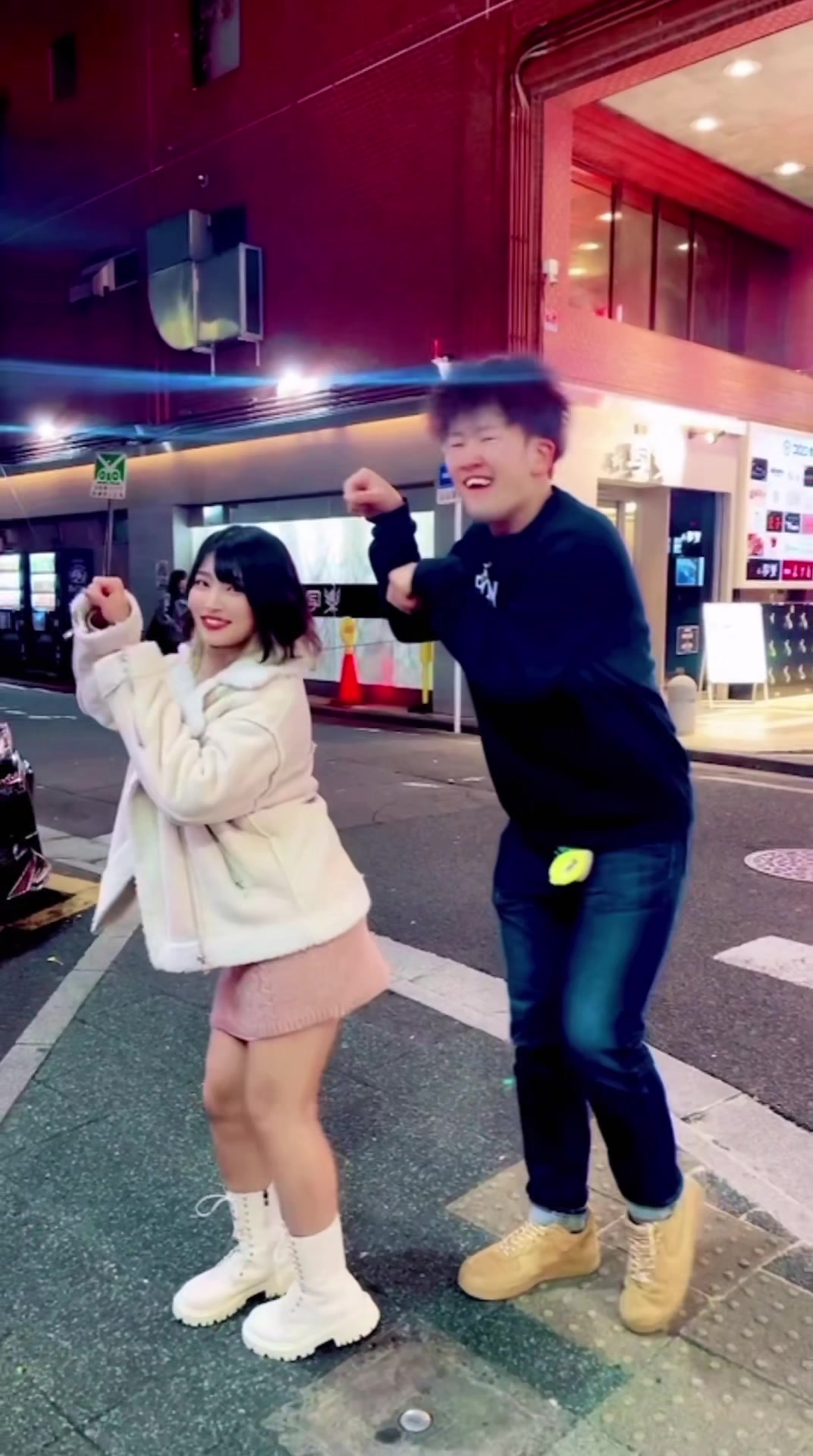 しぶやんと🎡12/20に私もしぶやんもその他いろんなインフルエンサーと89ersのイベントに参加するよ🏀来てねん🥹✨#仙台 #国分町 #ベニーランドしぶやん #89ers #楽しみ #おすすめにのりたい