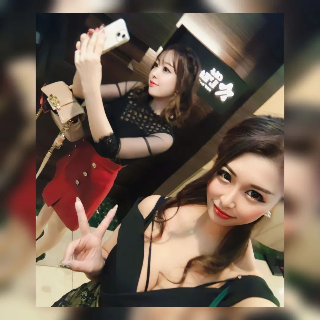 .
.
.
なんかまだ二日酔い…
みきてぃおかわ♥♥♥
@hibiki.group 
@letoile_sinseigroup 
#レトワール#響グループ #水川潤#美松ビル5F#札幌 #すすきの #北海道 #ニュークラブ #ニュークラ嬢 #すすきのニュークラ #ラウンジ #ラウンジ嬢 #キャバクラ #キャバ嬢 #ホステス #夜職 #ナイトワーク #ポケパラ #インスタ指名 #求人 #お酒好きな人と繋がりたい #キャバキャバ #きゃばきゃば#ダイエット#HIBIKI#HIBIKIグループ