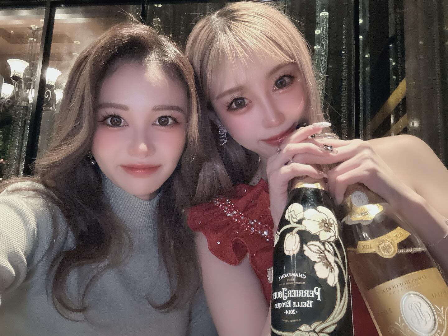 パリコレ遊びに行ってきた‼︎🩵
もえもバースデー月間🎂💕

#すすきの #シャチグループ #シャチスタ #赤門倶楽部 #椿姫なみ #キャバ嬢 #キャバクラ #すすきのキャバクラ #歌舞伎町 #六本木 #銀座 #中洲 #北新地 #水商売 #バイト募集中 #求人 #アルバイト #高収入 #夜職 #キャスト募集 #体入 #採用 #女子大生 #経営者 #ベンチャー企業 #ガールズバー #ポケパラ #美容 #オシャレ #可愛い女の子