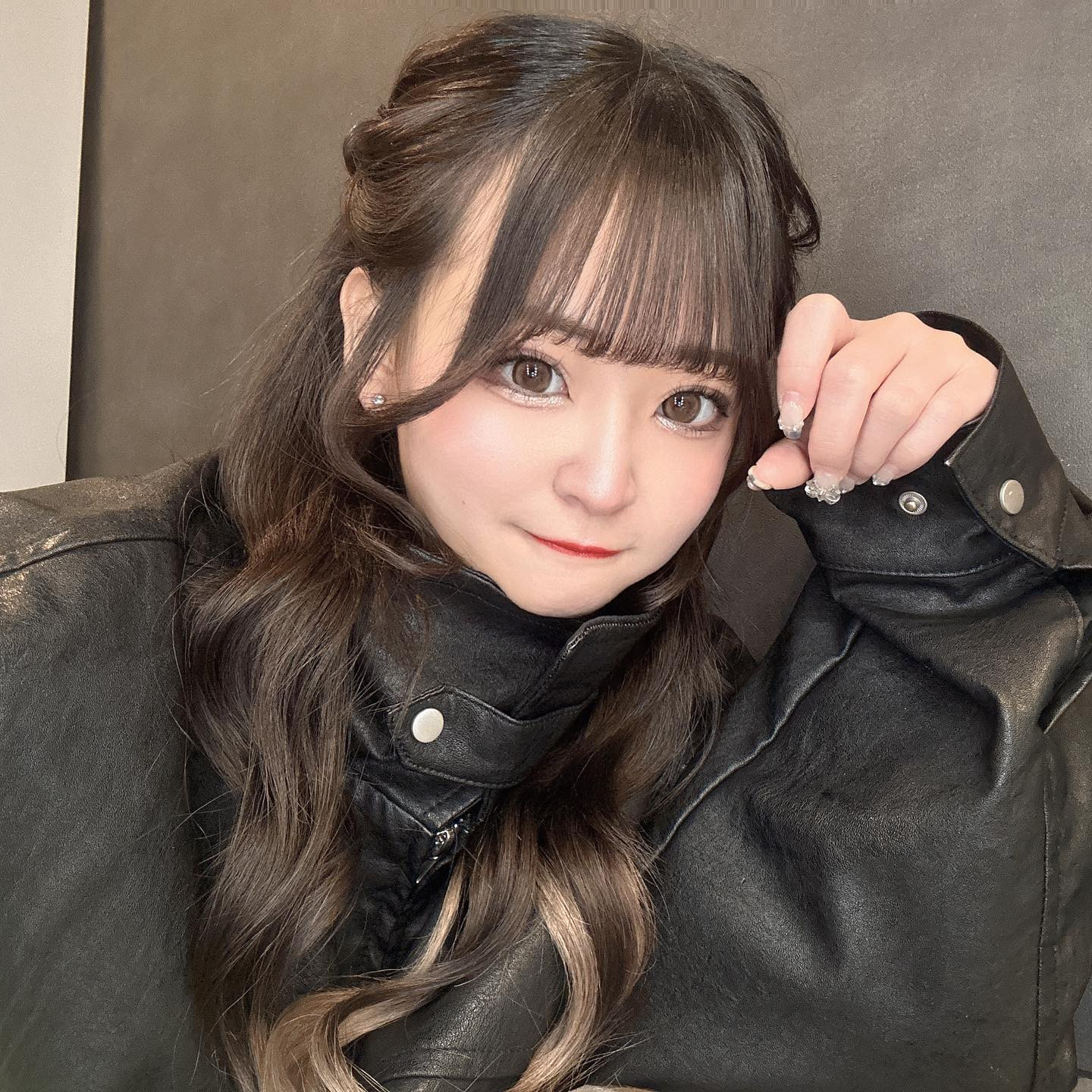 .
誰がどれくらい努力してるかとか
見えないから分かんないけど
他全部負けたとしても
努力の量だけは誰にも負けたくないな‼️
結果に残んなかったら意味ないから残せるように頑張るね

#ウルフグループ #ロイヤルステージ #王華 #ROYALSTAGE #vibi #札幌 #すすきの #錦 #名古屋 #国分町 #歌舞伎町 #六本木 #中洲 #キャバ嬢 #キャバクラ #キャバ嬢 #美人 #かわいい #モデル #model #art #ニュークラブ #ガールズバー #photography #photo #ph