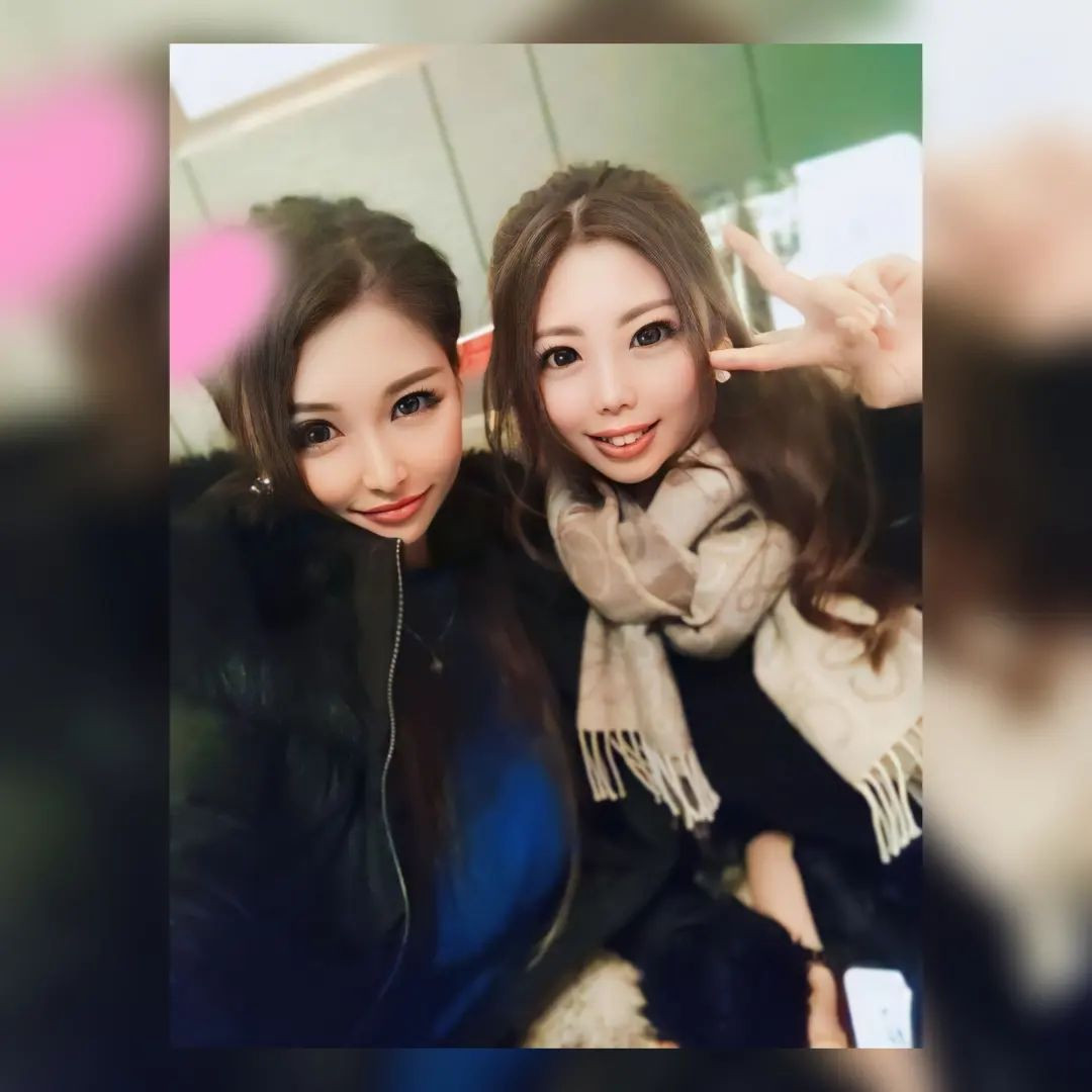 .
.
.
ゆきちゃん盛れてる♥
@yuki_letoile
すぐに終わる休日🙄
来週フル出勤できるかなぁ…🤔
@hibiki.group 
@letoile_sinseigroup 
#レトワール#響グループ #水川潤#美松ビル5F#札幌 #すすきの #北海道 #ニュークラブ #ニュークラ嬢 #すすきのニュークラ #ラウンジ #ラウンジ嬢 #キャバクラ #キャバ嬢 #ホステス #夜職 #ナイトワーク #ポケパラ #インスタ指名 #求人 #お酒好きな人と繋がりたい #キャバキャバ #きゃばきゃば#ダイエッ