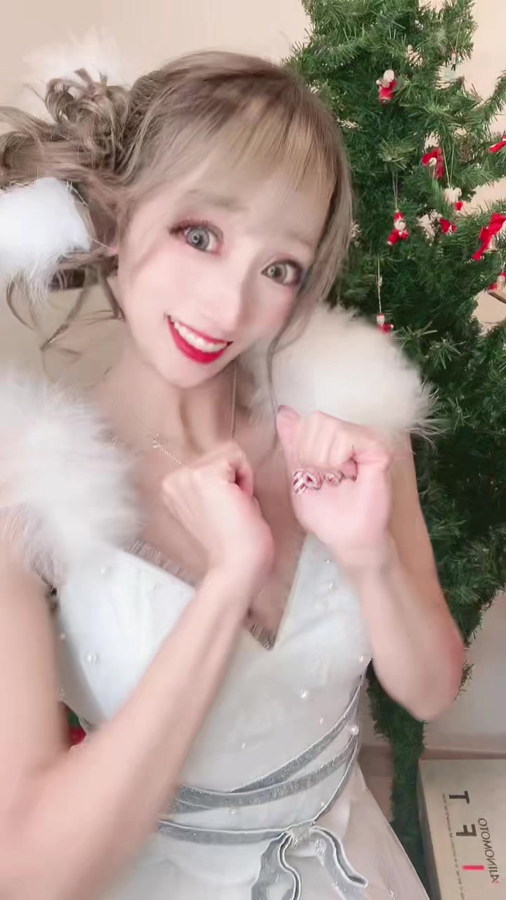 #aaa #winterlander #tiktokxmas これ最高に上手く踊れたやつ去年間違えて消しちゃったのショック🥹笑