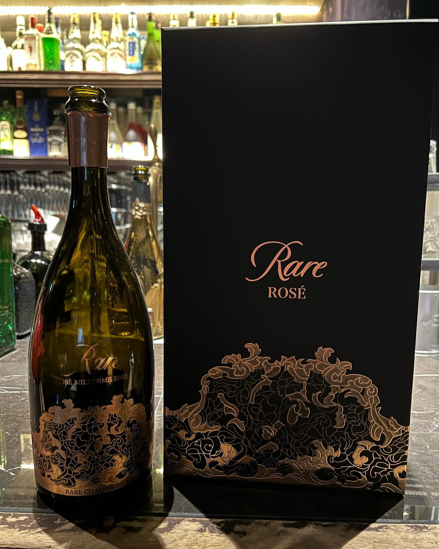 池袋 Red Shoes ホットニュース 71979