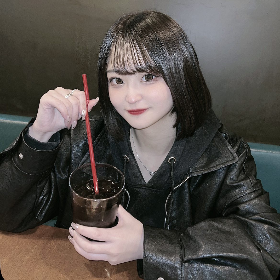 .
毎日カフェイン摂取
まなかさん大人だからブラックも飲めるよー🎶

#ウルフグループ #ロイヤルステージ #王華 #ROYALSTAGE #vibi #札幌 #すすきの #錦 #名古屋 #国分町 #歌舞伎町 #六本木 #中洲 #キャバ嬢 #キャバクラ #キャバ嬢 #美人 #かわいい #モデル #model #art #ニュークラブ #ガールズバー #photography #photo #photooftheday #cute #love #follow